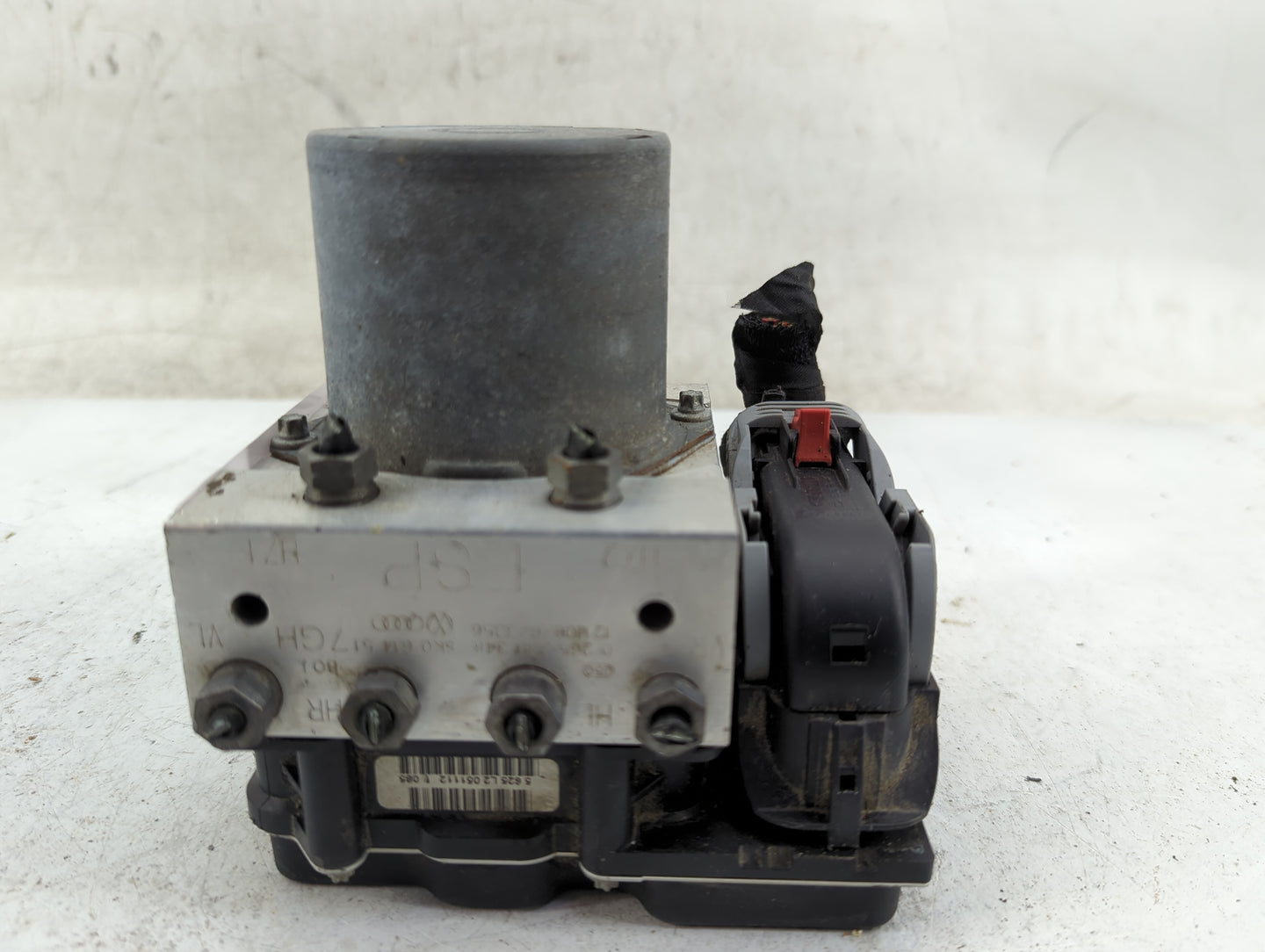 2013 Audi A4 ABS Pump Control Module Replacement P/N:8K0 907 379 CH Fits OEM Used Auto Parts - Oemusedautoparts1.com