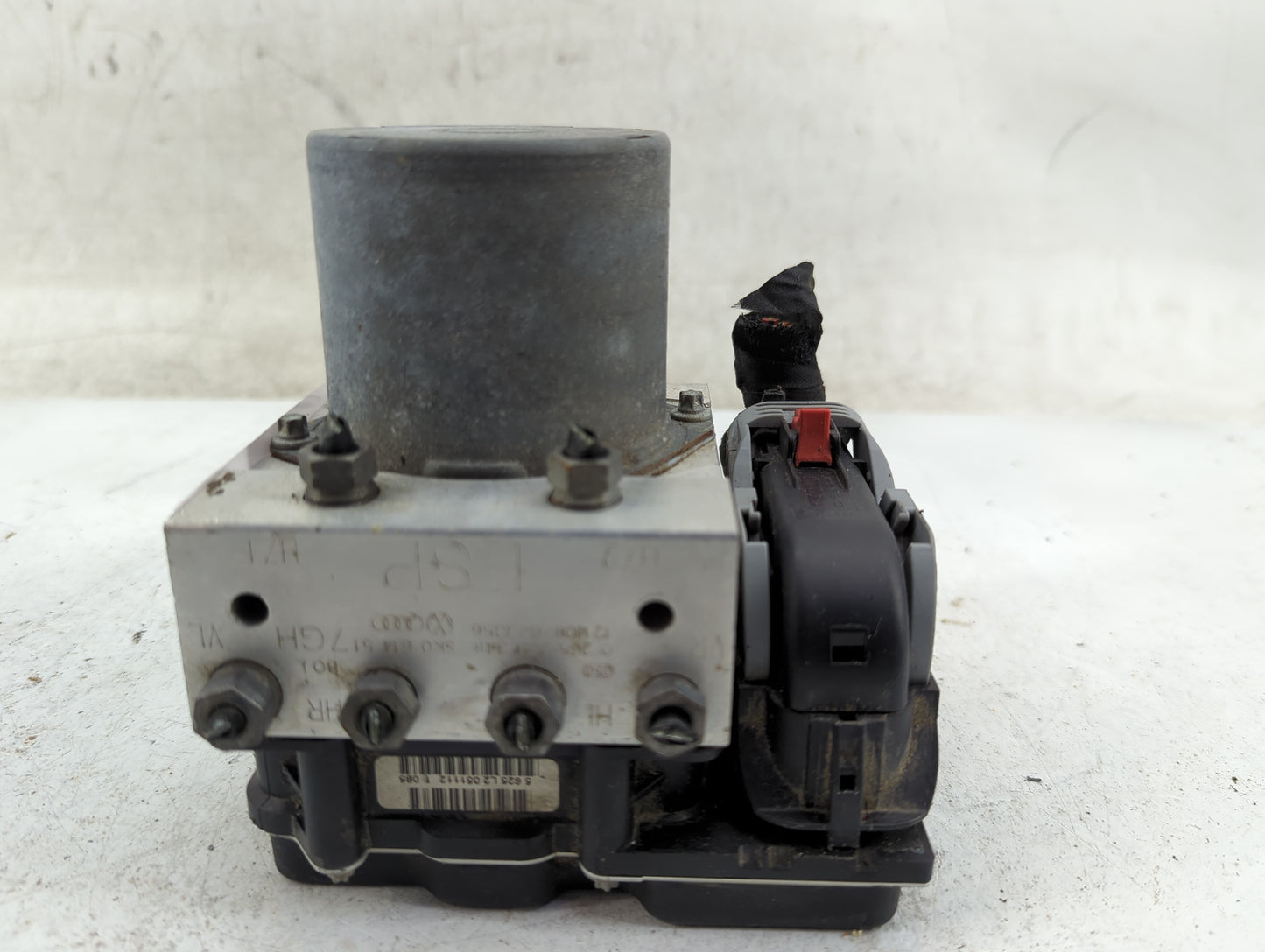 2013 Audi A4 ABS Pump Control Module Replacement P/N:8K0 907 379 CH Fits OEM Used Auto Parts - Oemusedautoparts1.com