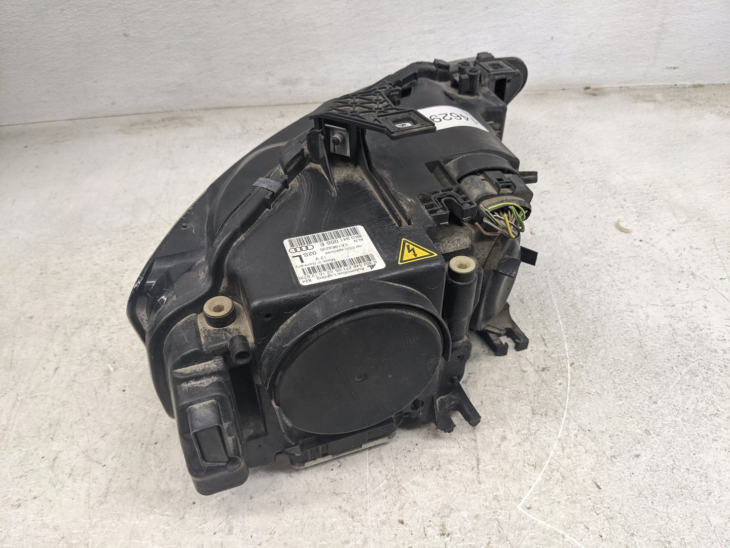 2013 Audi A4 Headlight Ballast Head Light - Oemusedautoparts1.com