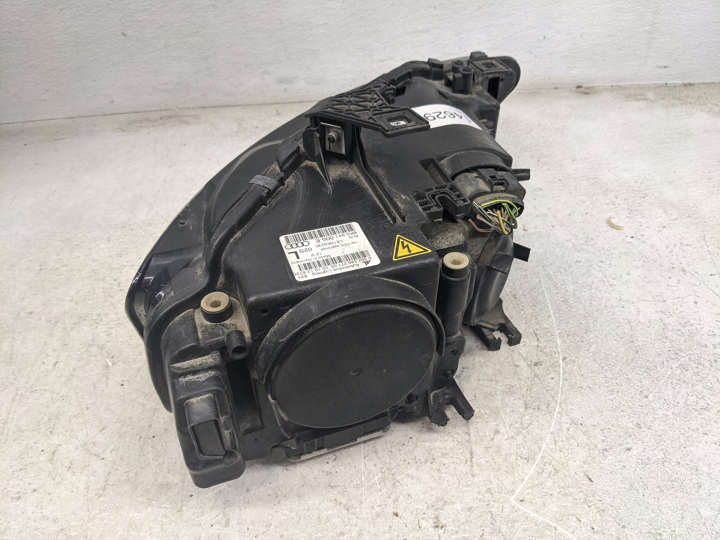 2013 Audi A4 Headlight Ballast Head Light - Oemusedautoparts1.com
