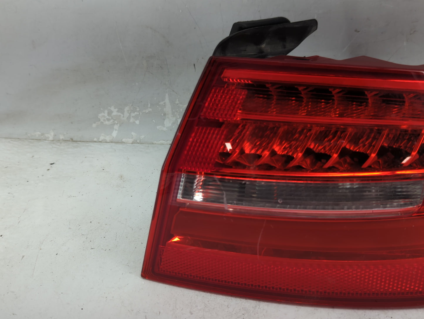 2013-2016 Audi A4 Tail Light Assembly Passenger Right OEM P/N:181.172 Fits Fits 2013 2014 2015 2016 OEM Used Auto Parts - Oe