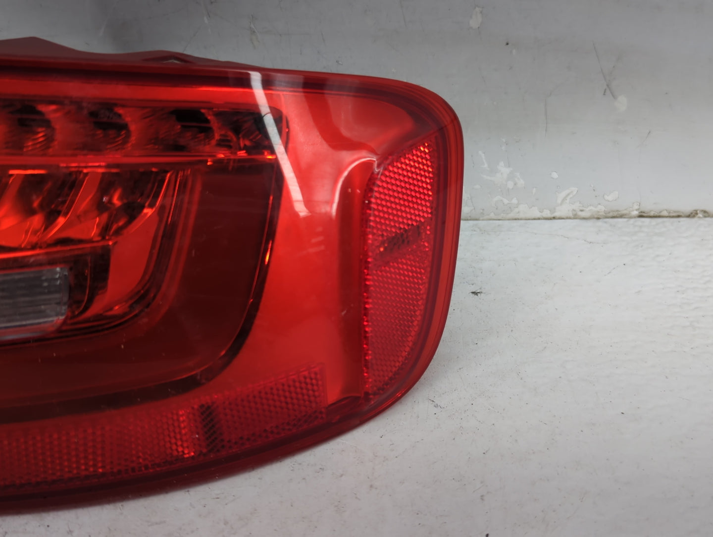 2013-2016 Audi A4 Tail Light Assembly Passenger Right OEM P/N:181.172 Fits Fits 2013 2014 2015 2016 OEM Used Auto Parts - Oe