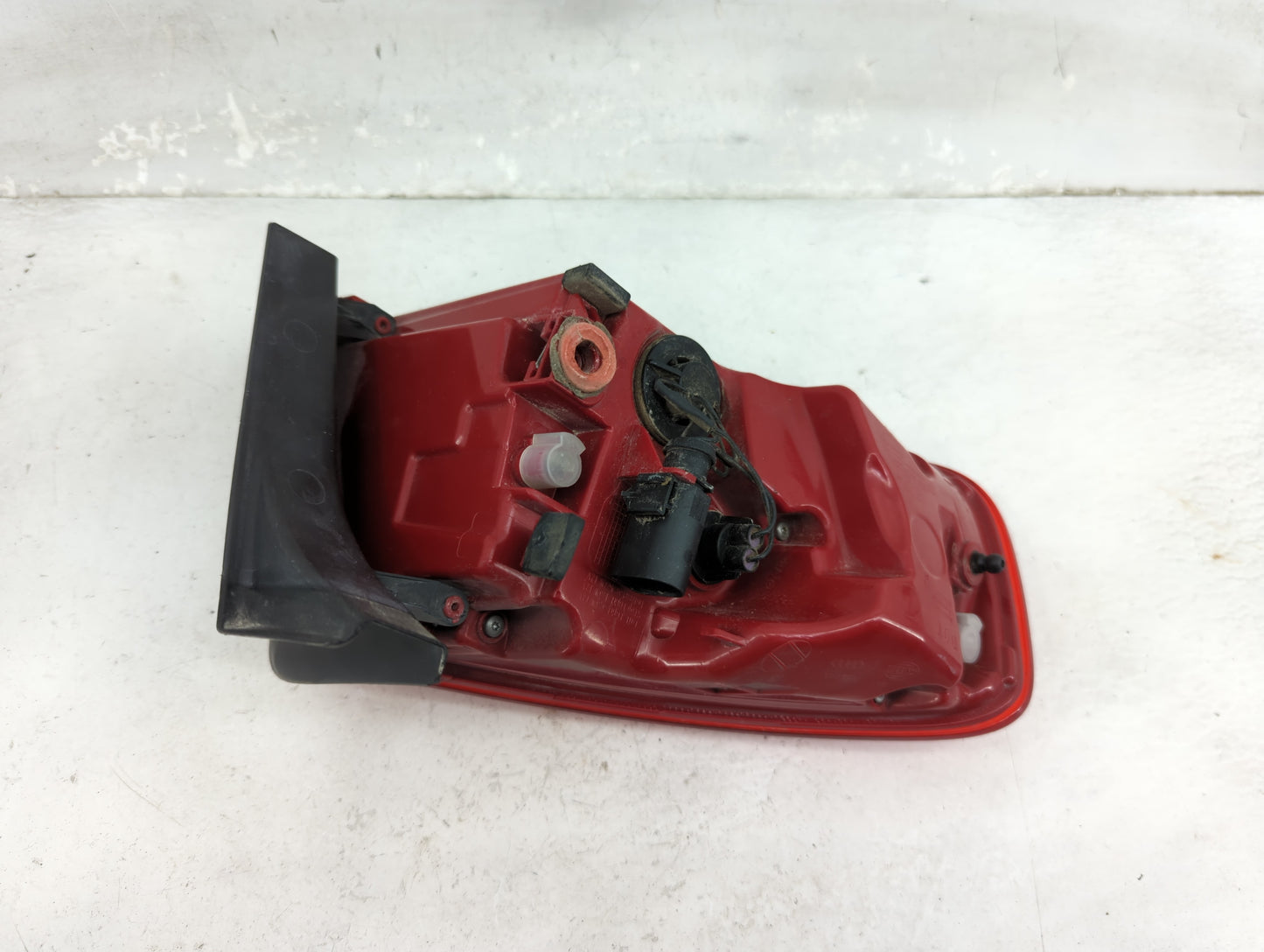 2013-2016 Audi A4 Tail Light Assembly Passenger Right OEM P/N:181.172 Fits Fits 2013 2014 2015 2016 OEM Used Auto Parts - Oe
