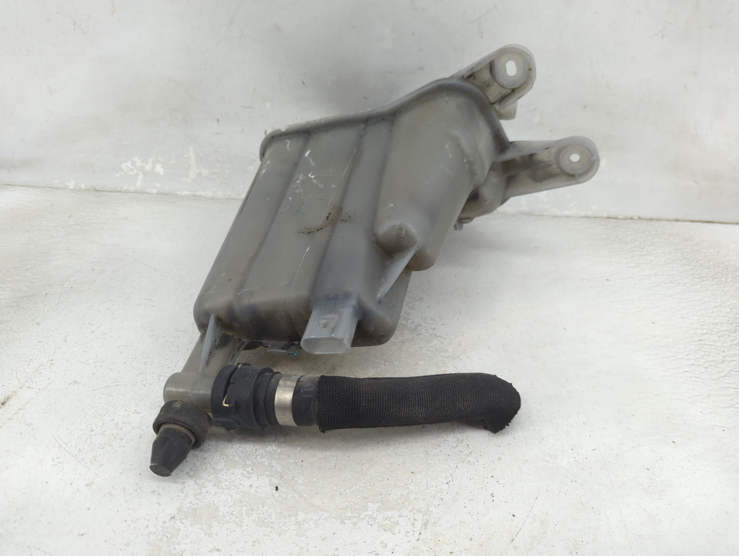 2013-2016 Audi A4 Radiator Coolant Overflow Expansion Tank Bottle 1465603 - Oemusedautoparts1.com
