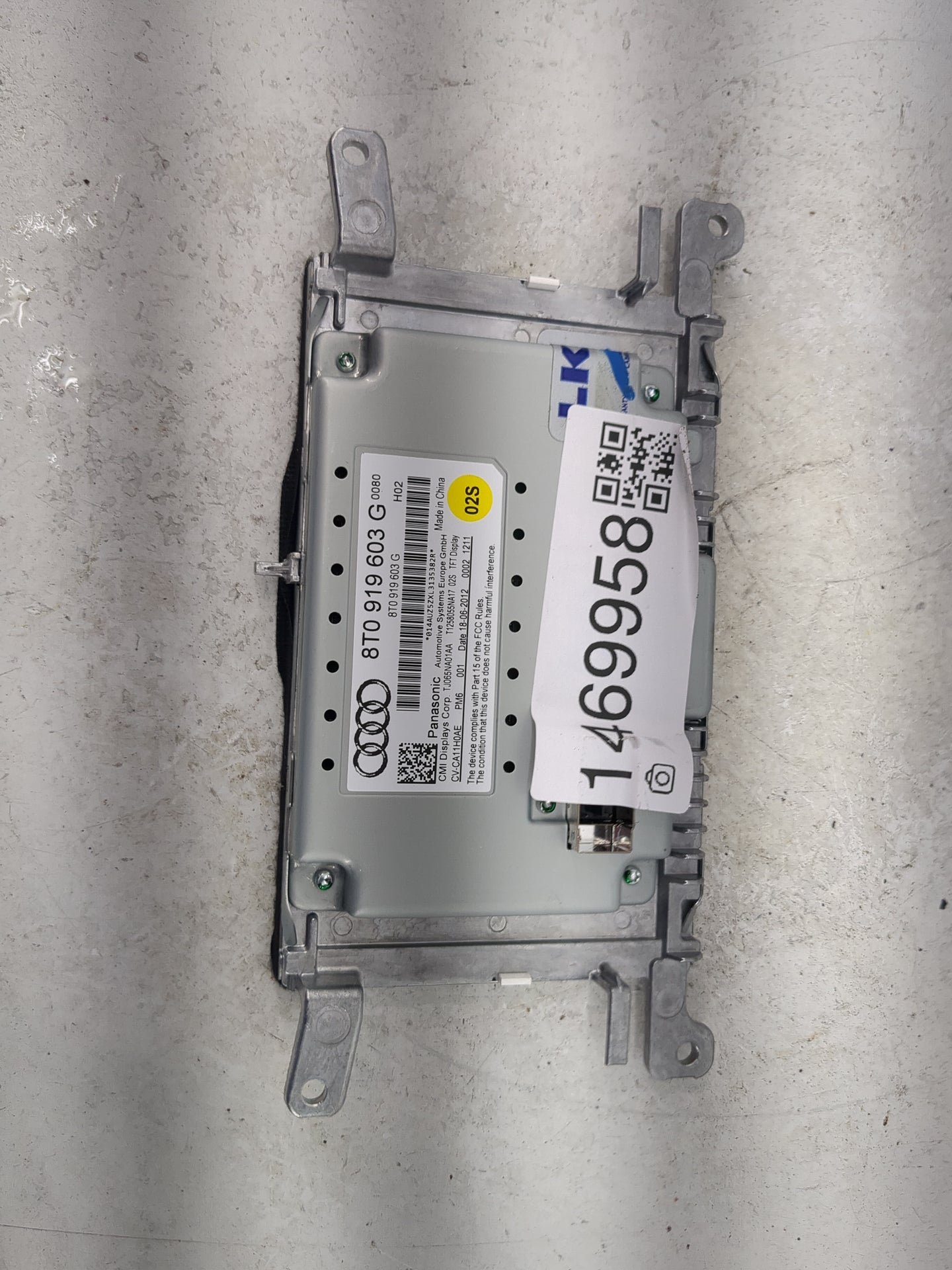 2009-2016 Audi A4 Information Display Screen 1469958 - Oemusedautoparts1.com