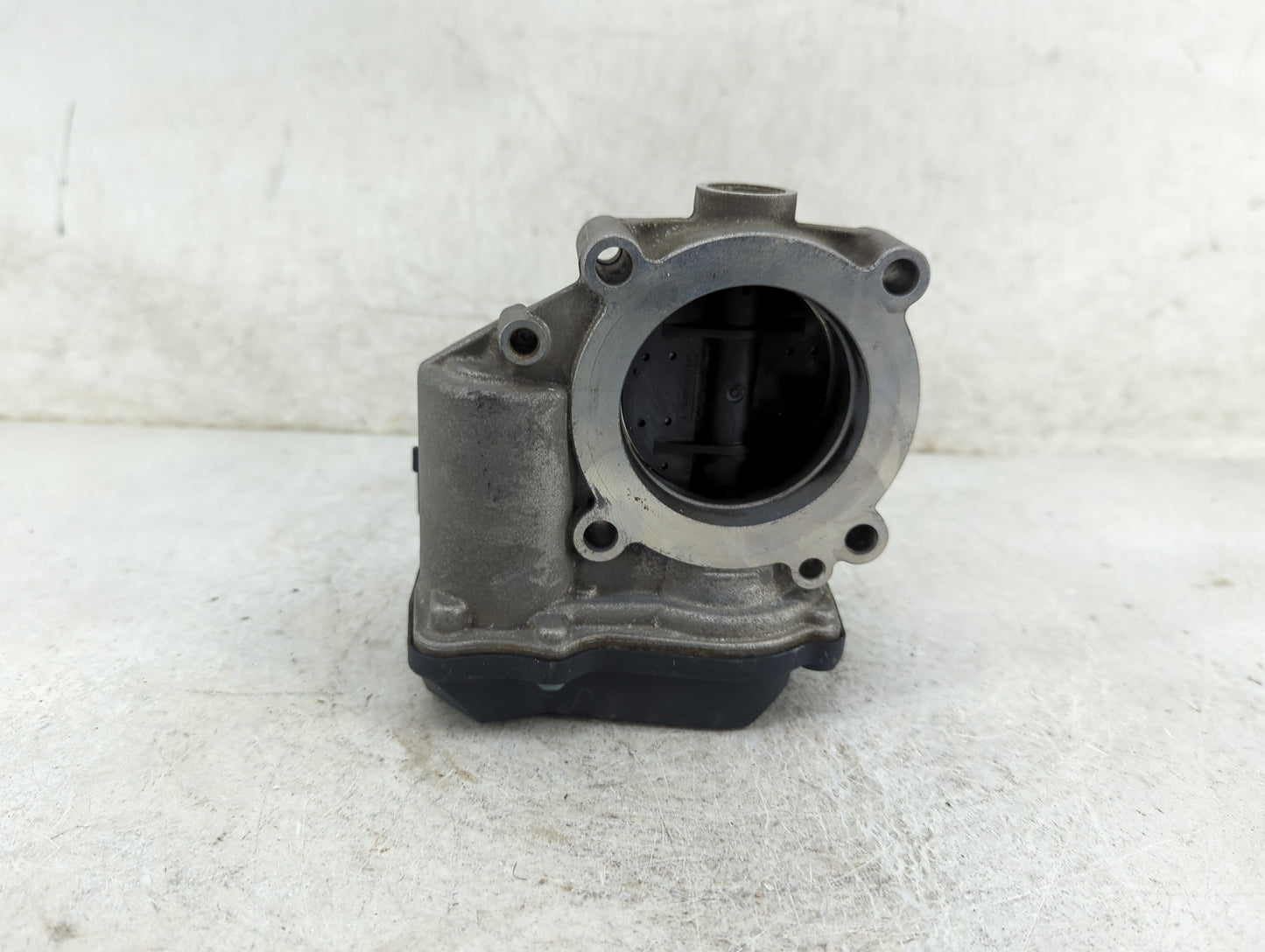 2005-2016 Audi A4 Throttle Body P/N:06F133062Q A2C53390403 Fits OEM Used Auto Parts - Oemusedautoparts1.com