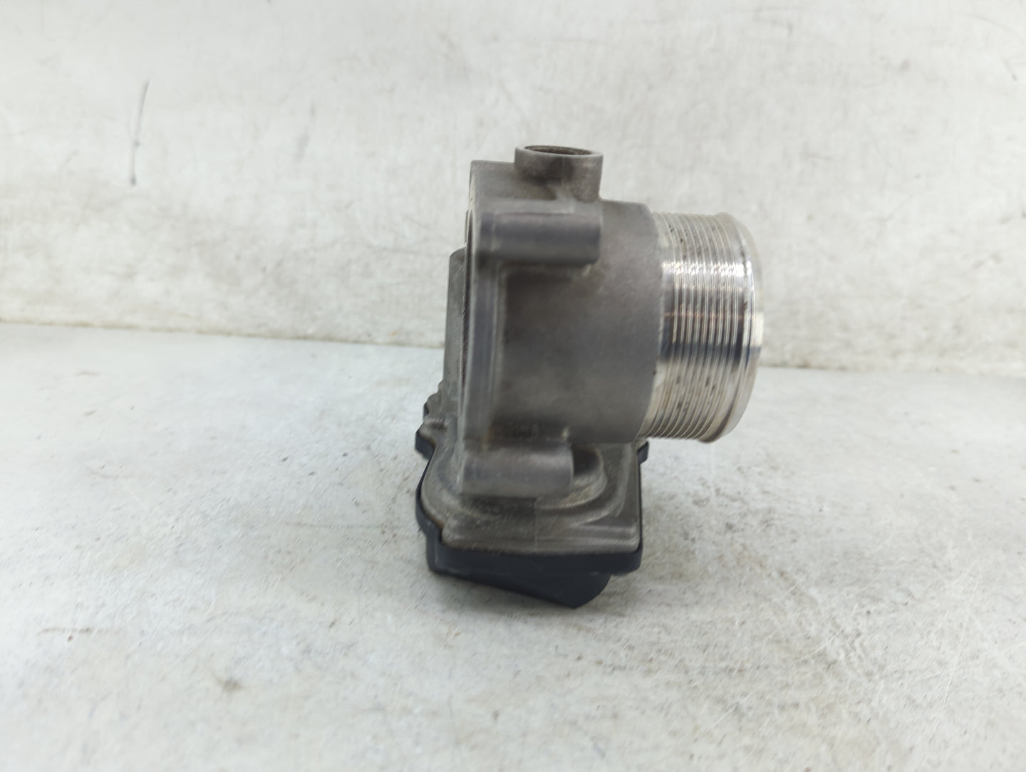 2005-2016 Audi A4 Throttle Body P/N:06F133062Q A2C53390403 Fits OEM Used Auto Parts - Oemusedautoparts1.com