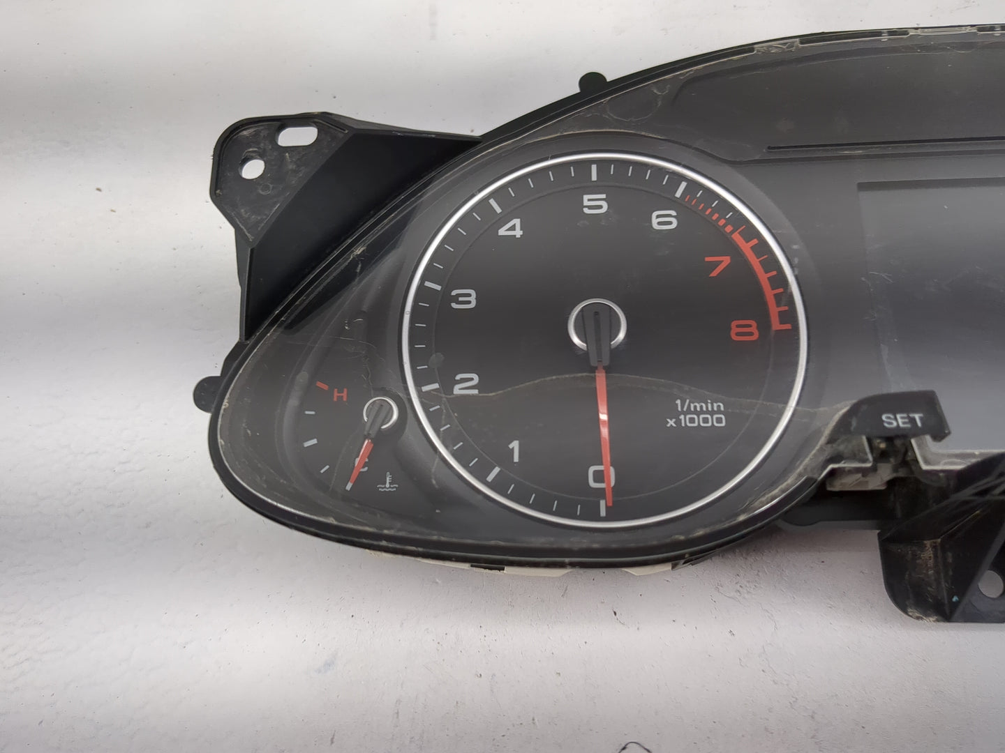 2013-2016 Audi A4 Instrument Cluster Speedometer Gauges P/N:8K0920950R 503002560402 Miles: Fits Fits 2013 2014 2015 2016 OEM