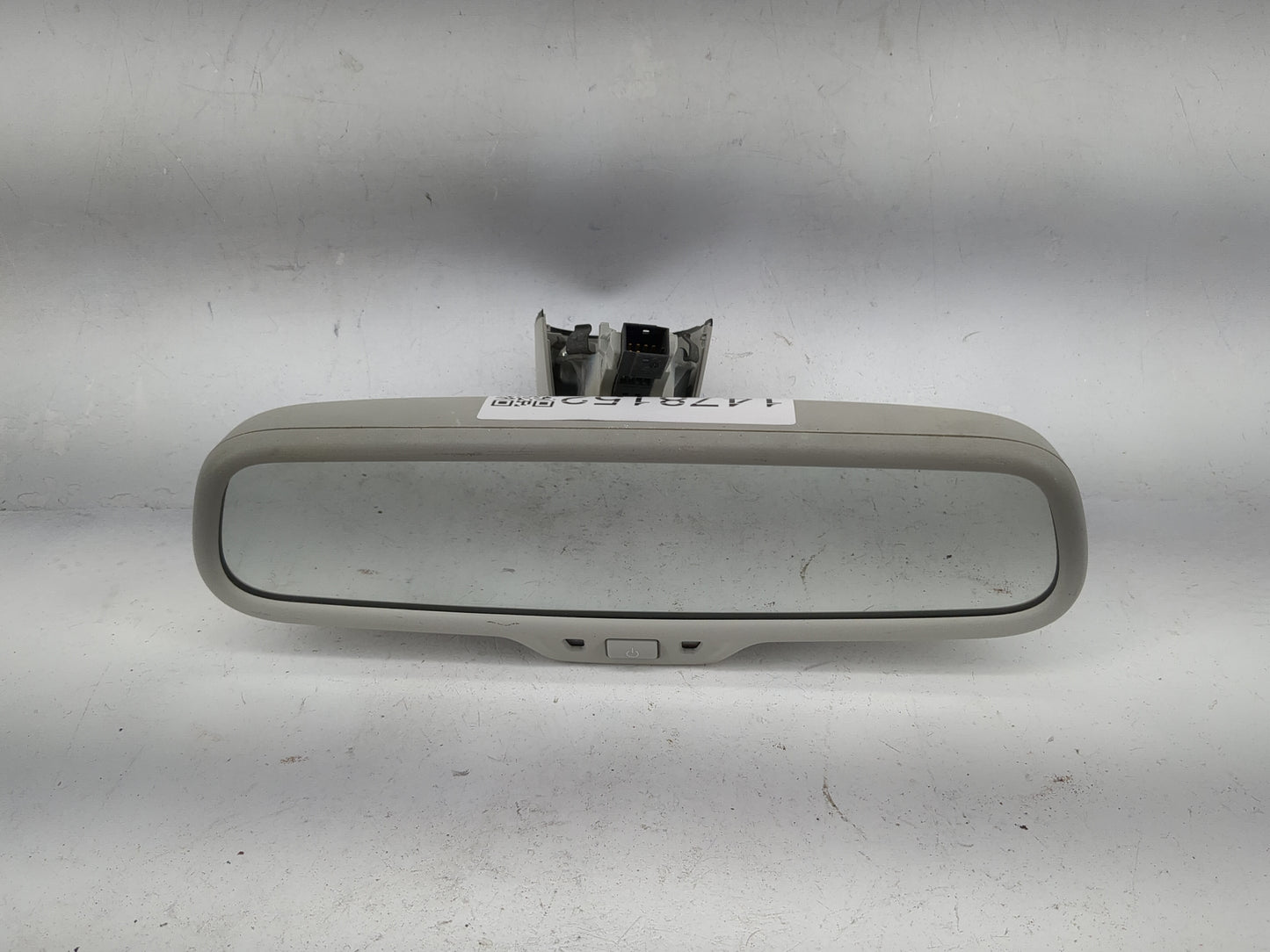 2013 Audi A4 Interior Rear View Mirror Replacement OEM P/N:8T0857511AC 42714971, 905-3120 Fits OEM Used Auto Parts - Oemused