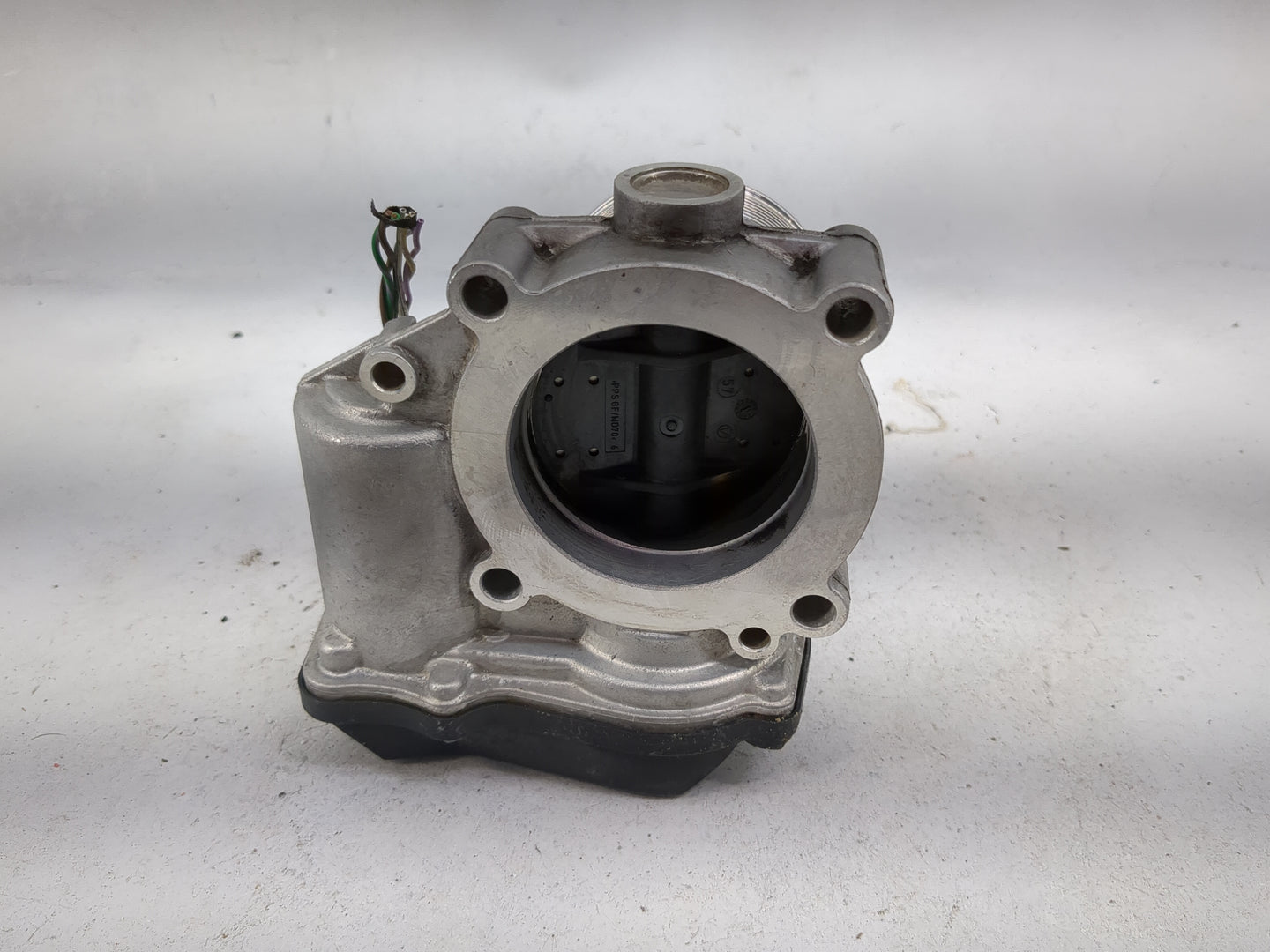 2005-2016 Audi A4 Throttle Body P/N:06F133062Q A2C53390403 Fits OEM Used Auto Parts - Oemusedautoparts1.com