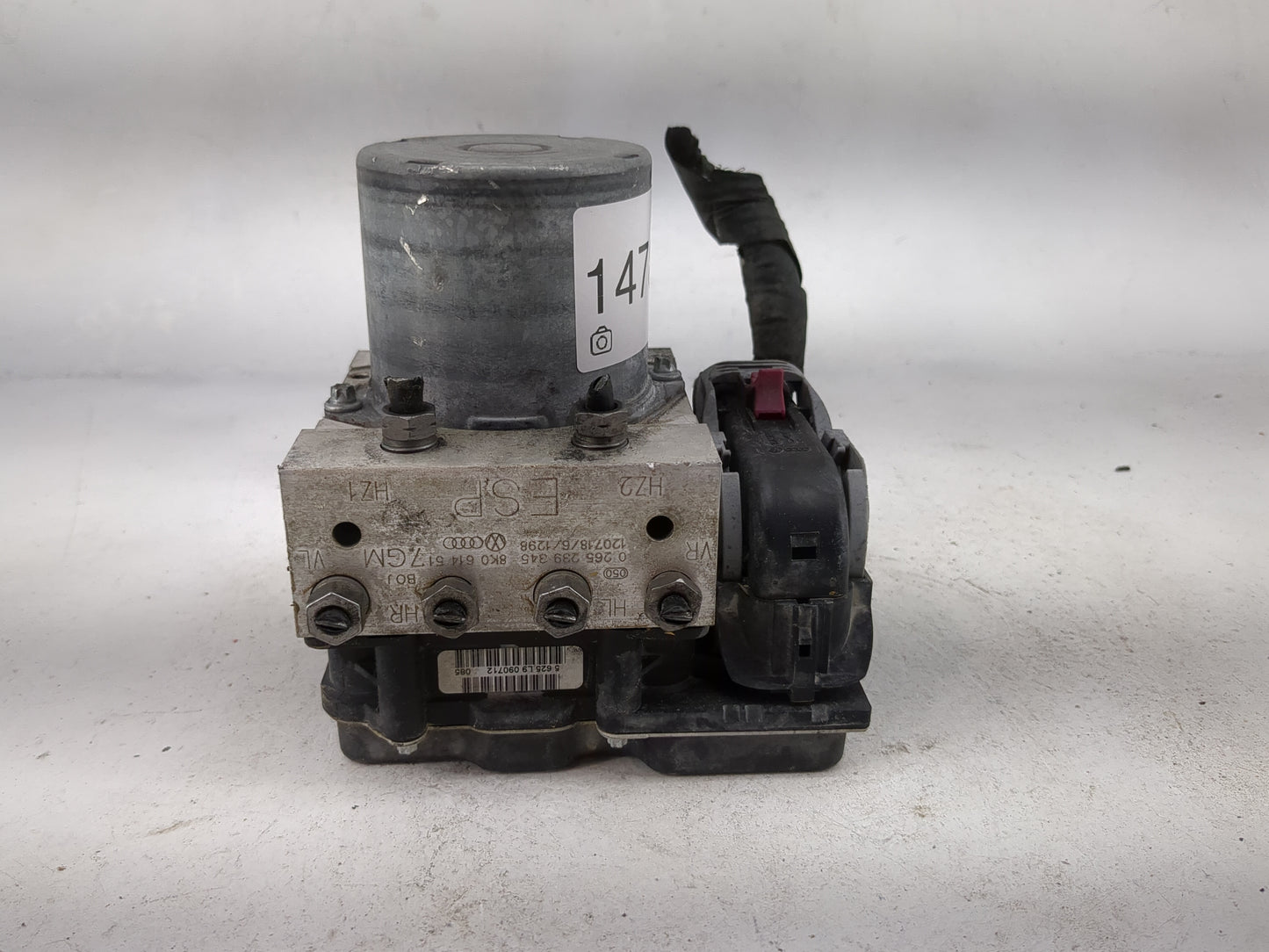 2013 Audi A4 ABS Pump Control Module Replacement P/N:0265239345 8K0614517GM, 8K0907379CK, 0265952001 Fits OEM Used Auto Part
