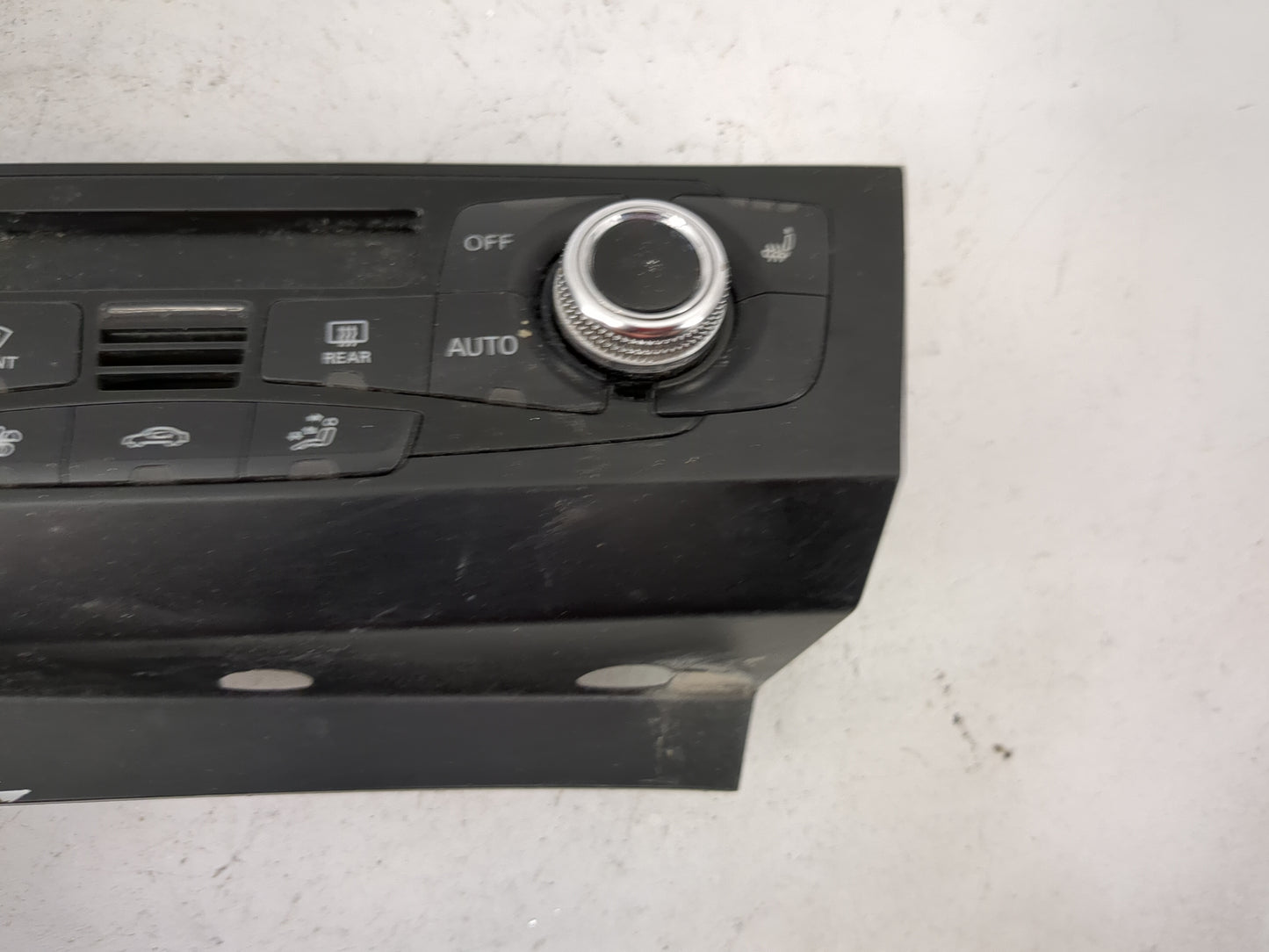 2013 Audi A4 Climate Control Module Temperature AC/Heater Replacement P/N:8K1820043 A2C37832700 Fits OEM Used Auto Parts - O