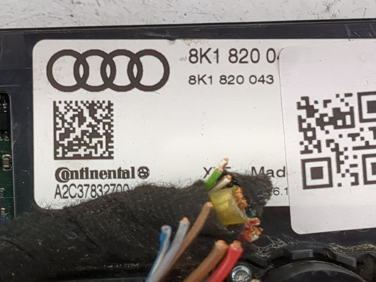 2013 Audi A4 Climate Control Module Temperature AC/Heater Replacement P/N:8K1820043 A2C37832700 Fits OEM Used Auto Parts - O
