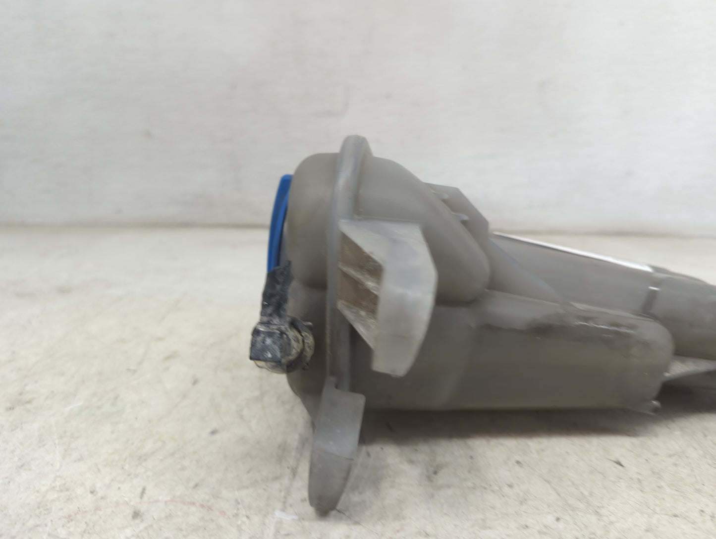2013-2016 Audi A4 Radiator Coolant Overflow Expansion Tank Bottle 1478828 - Oemusedautoparts1.com