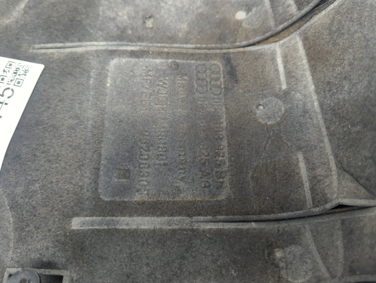 2013 Audi A4 Engine Cover 1479445 - Oemusedautoparts1.com