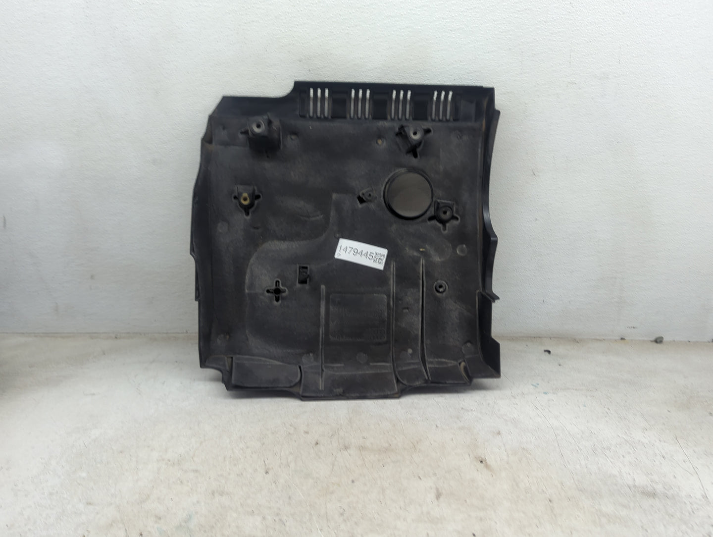 2013 Audi A4 Engine Cover 1479445 - Oemusedautoparts1.com