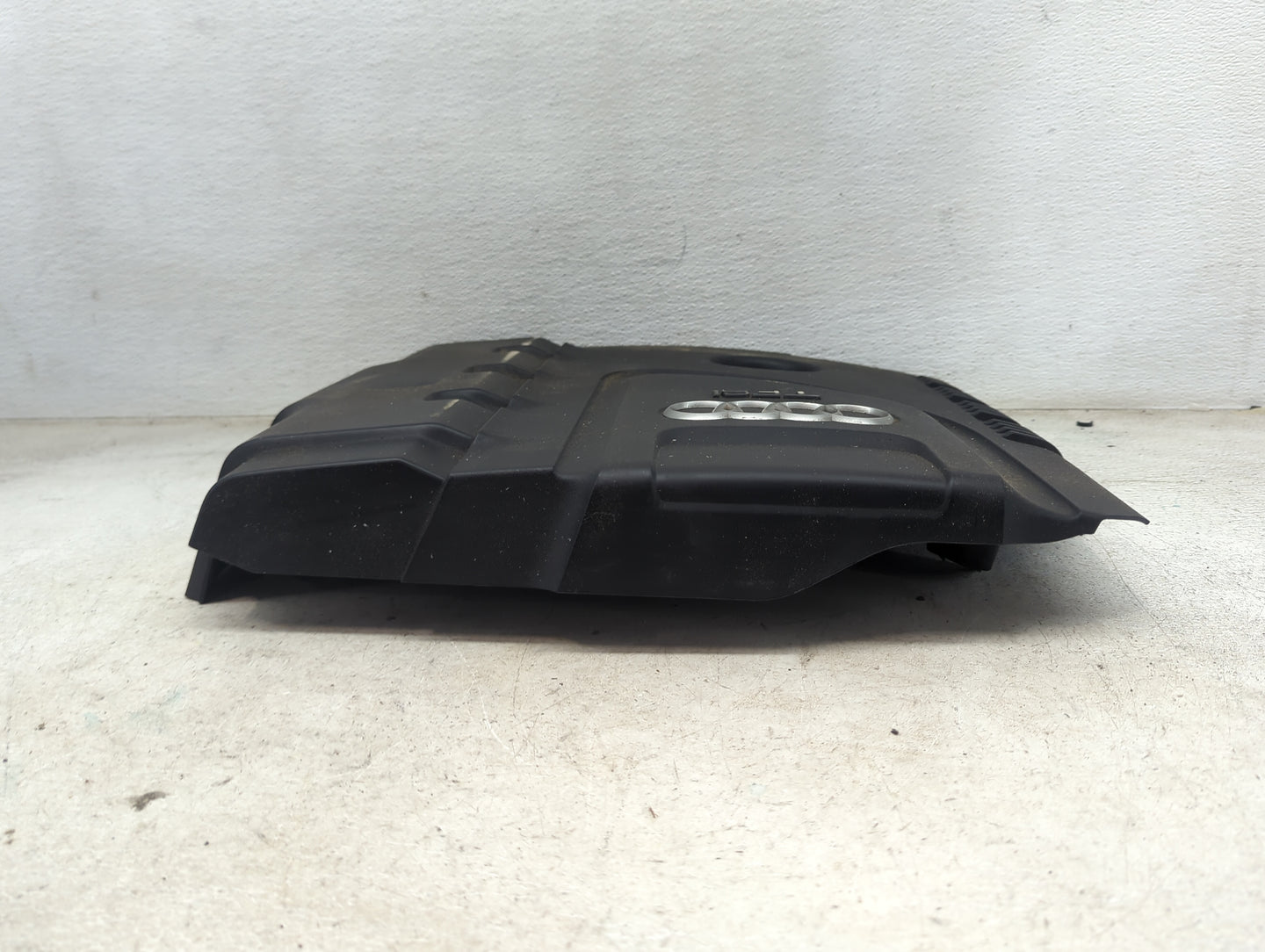 2013 Audi A4 Engine Cover 1479445 - Oemusedautoparts1.com