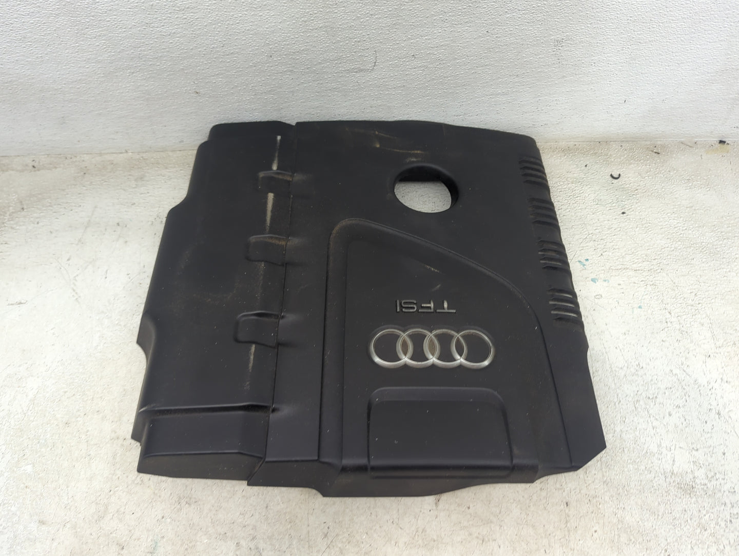 2013 Audi A4 Engine Cover 1479445 - Oemusedautoparts1.com