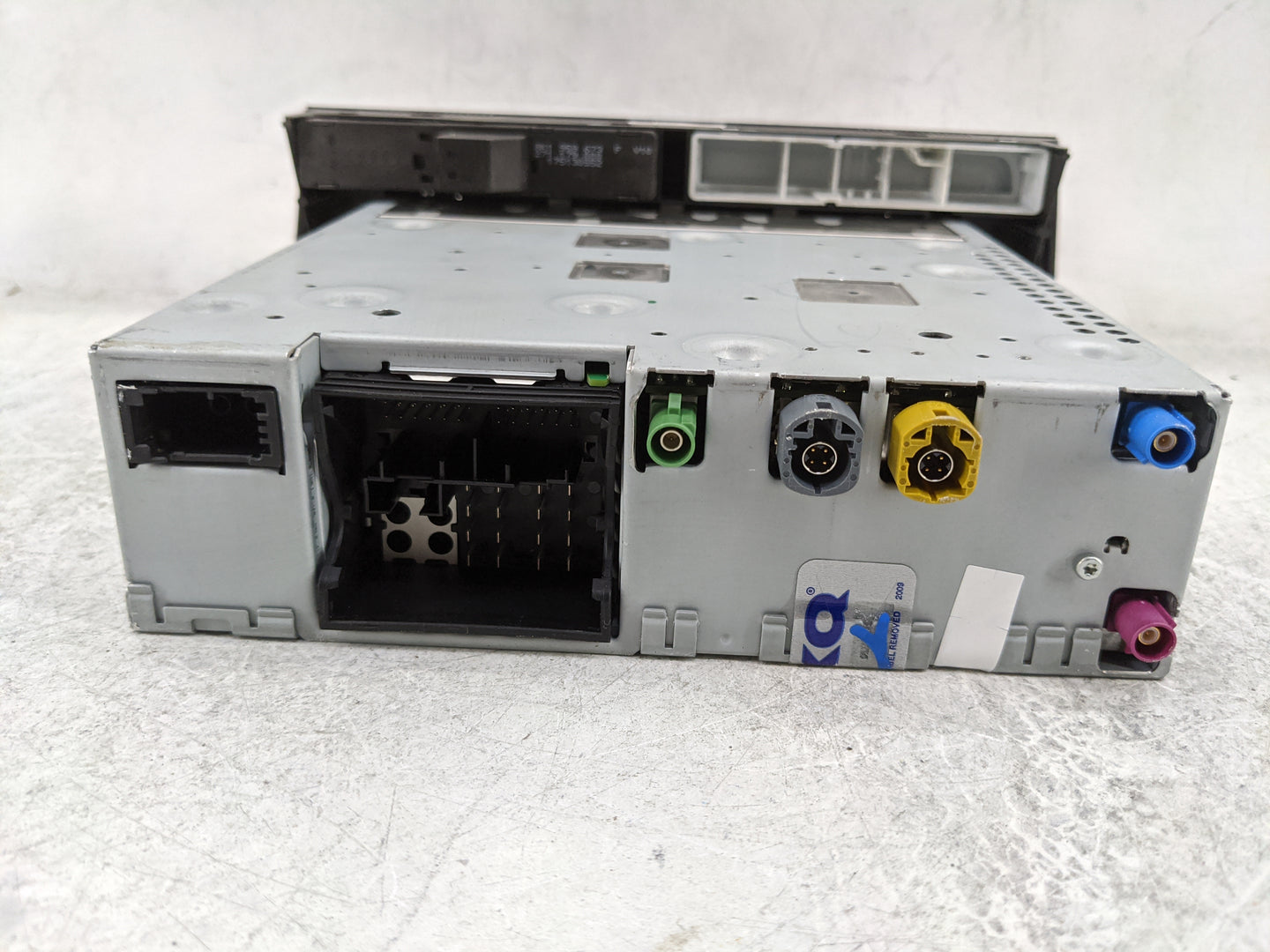 2011 Audi A4 Radio AM FM Cd Player Receiver Replacement P/N:8R1035746D 8R1 035 746 D H40 Fits OEM Used Auto Parts - Oemuseda