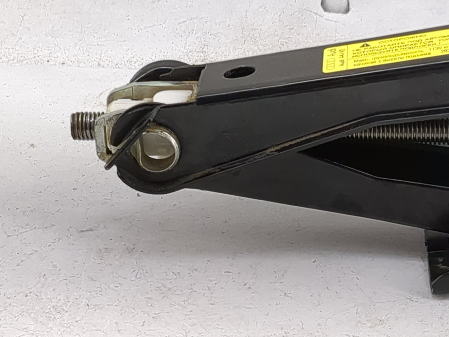 2013 Audi A4 Spare Scissor Car Jack 1480013 - Oemusedautoparts1.com