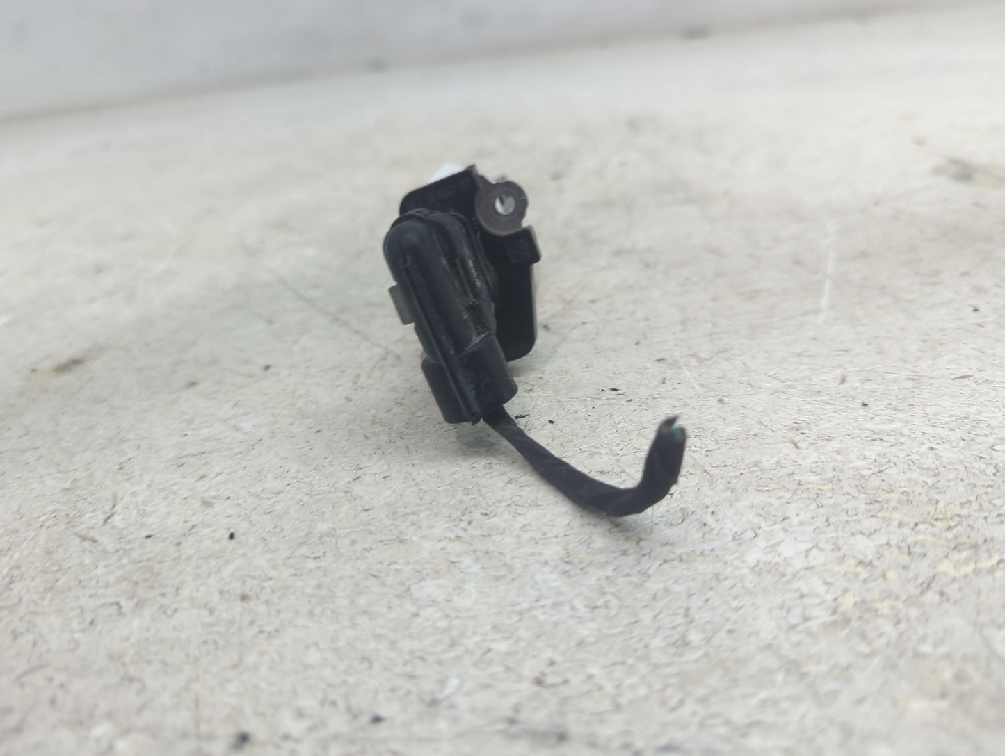 2013-2016 Audi A4 Mass Air Flow Meter Maf 1481416 - Oemusedautoparts1.com