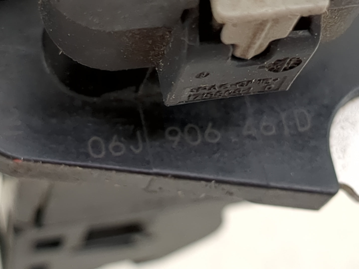 2013-2016 Audi A4 Mass Air Flow Meter Maf 1486053 - Oemusedautoparts1.com