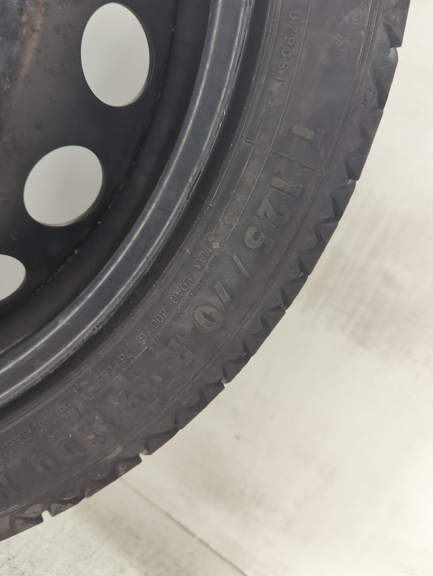 2009-2016 Audi A4 Spare Donut Tire Wheel Rim Oem 1486942 - Oemusedautoparts1.com