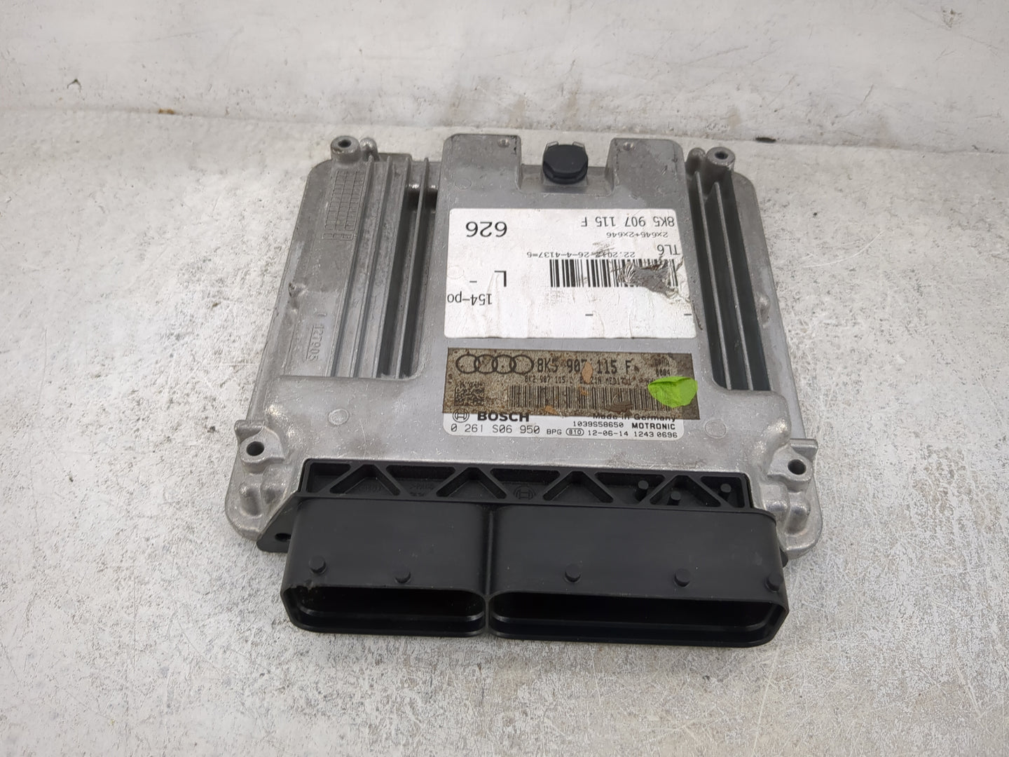 2013-2016 Audi A4 PCM Engine Control Computer ECU ECM PCU OEM P/N:8K5907115F 8K2907115L, 0261S06950 Fits Fits 2013 2014 2015