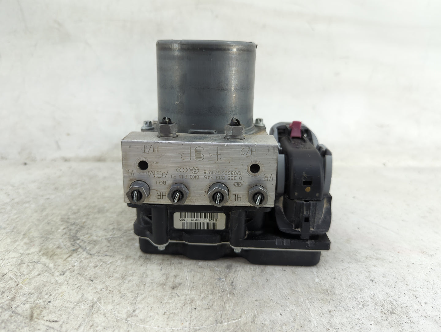 2013 Audi A4 ABS Pump Control Module Replacement P/N:0265239345 8K0614517GM, 8K0907379CK, 0265952061 Fits OEM Used Auto Part