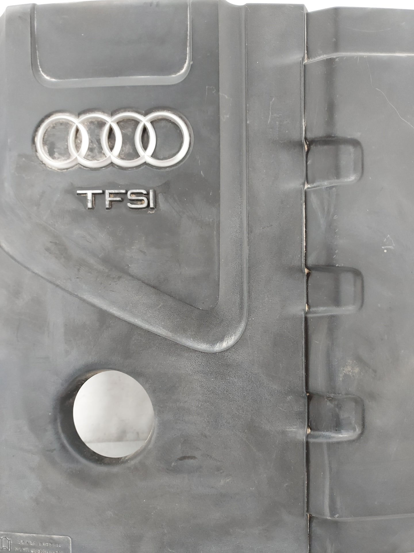 2013 Audi A4 Engine Cover 1496979 - Oemusedautoparts1.com