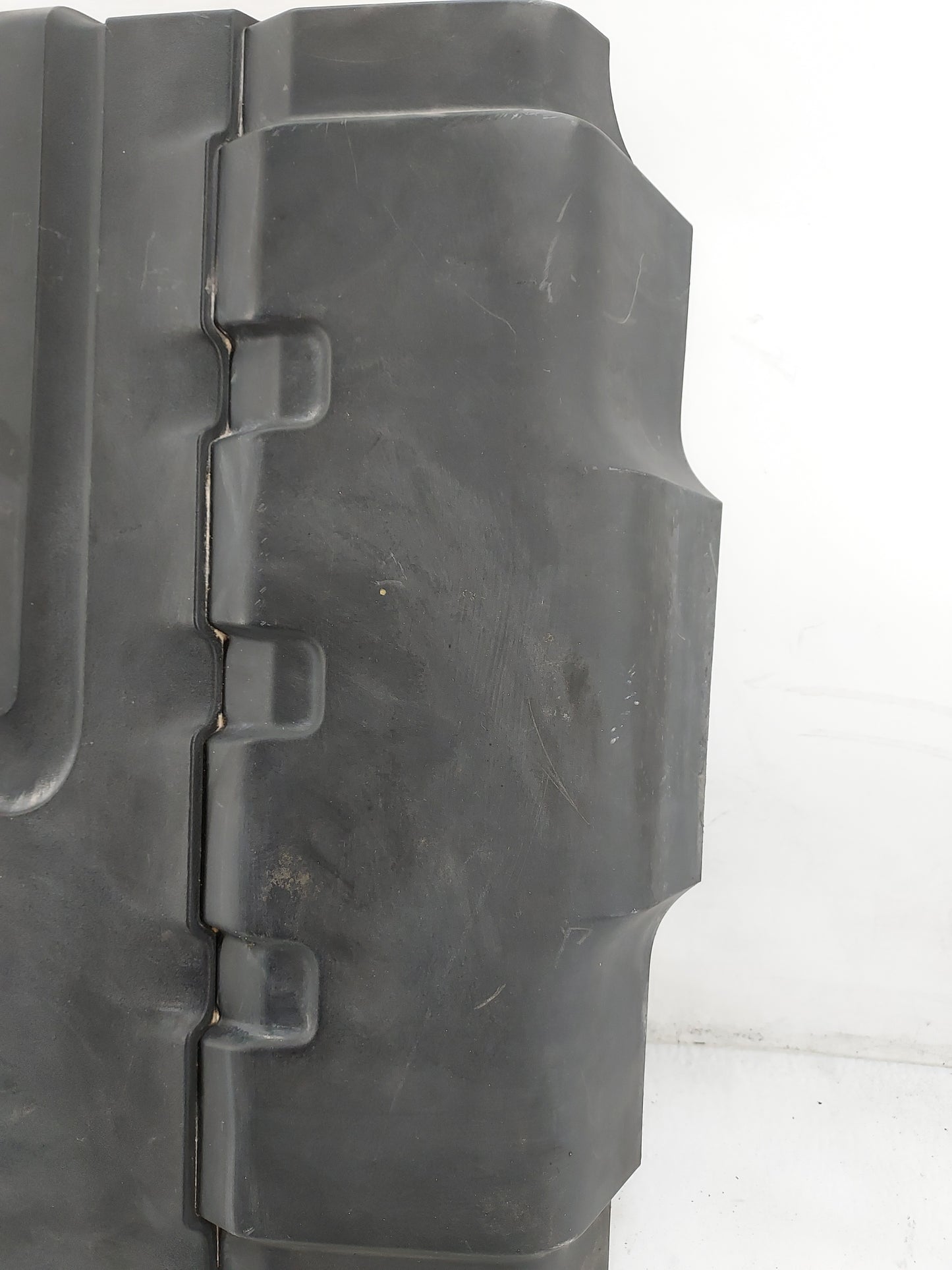 2013 Audi A4 Engine Cover 1496979 - Oemusedautoparts1.com
