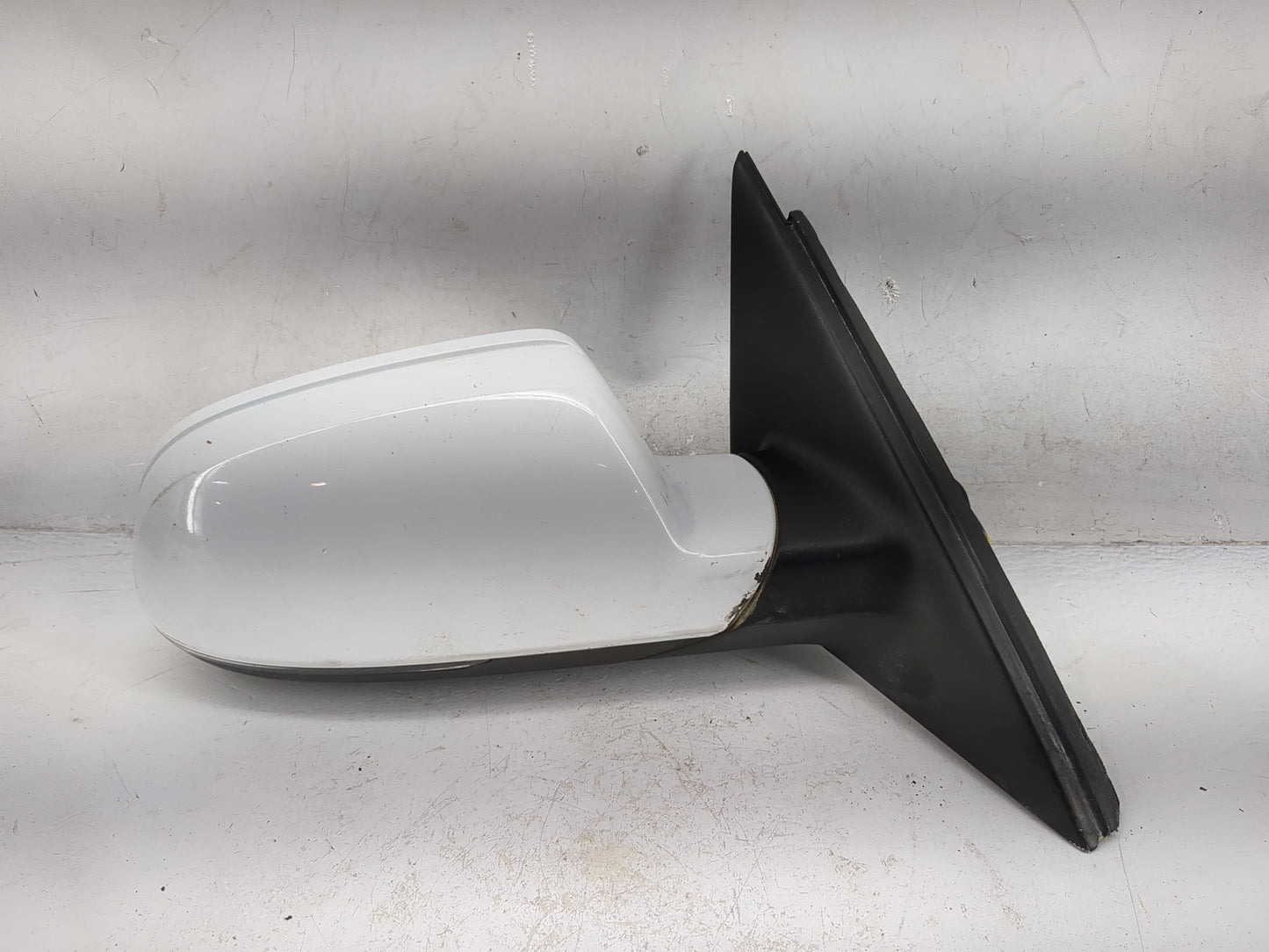2010-2016 Audi A4 Passenger Side View Mirror - Right Door Mirror OEM Used - Oemusedautoparts1.com