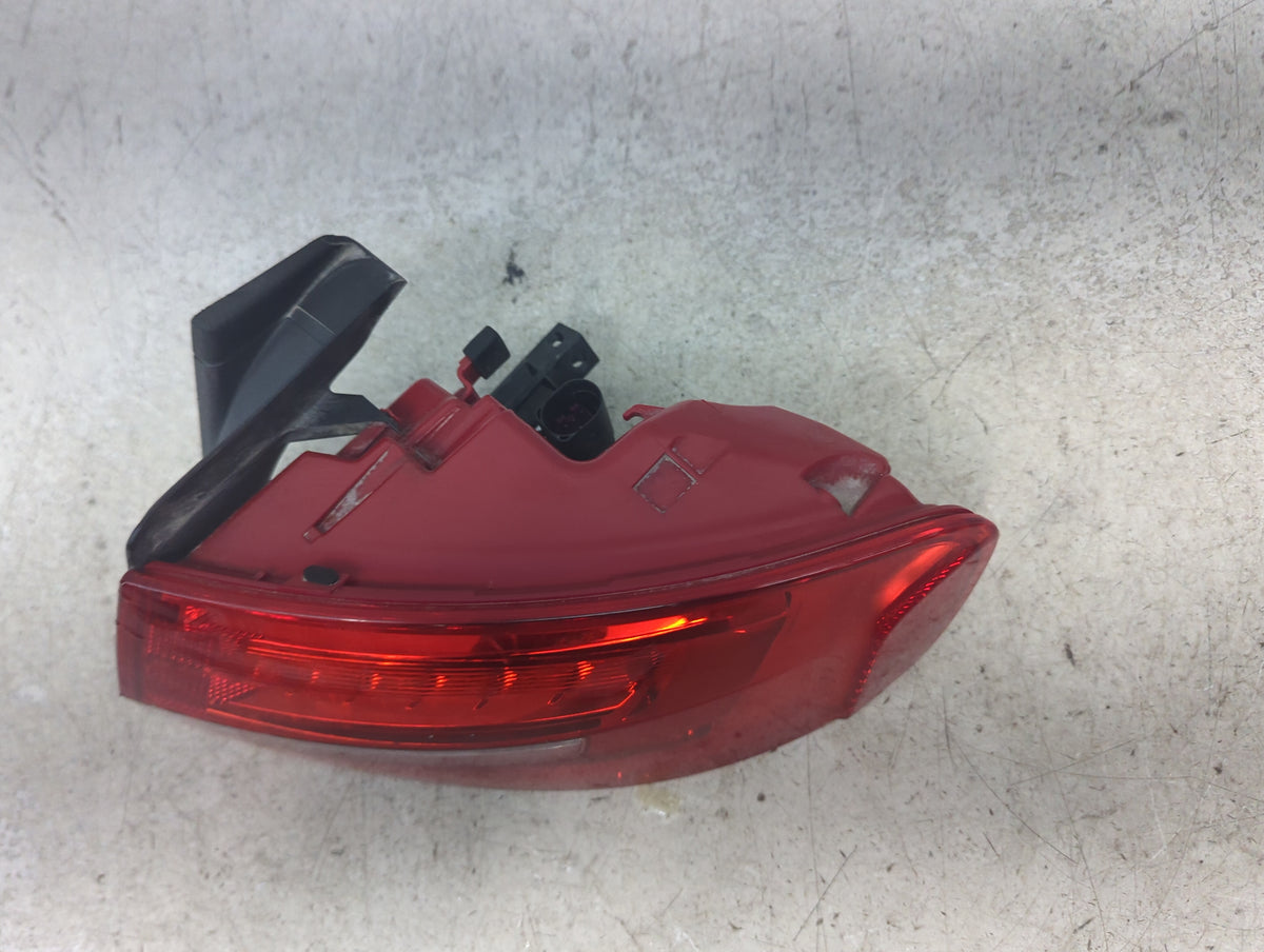 2013 Audi A4 Tail Light Assembly Passenger Right OEM P/N:8K5945096AD Fits OEM Used Auto Parts - Oemusedautoparts1.com
