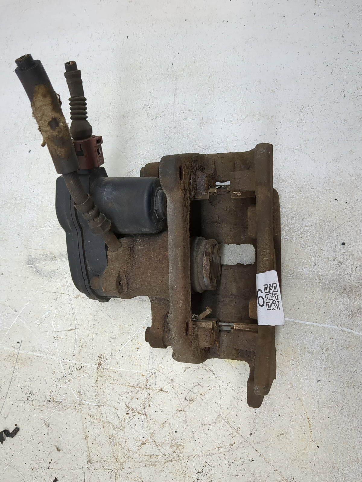 2009-2016 Audi A4 Rear Passenger Right Brake Caliper - Oemusedautoparts1.com