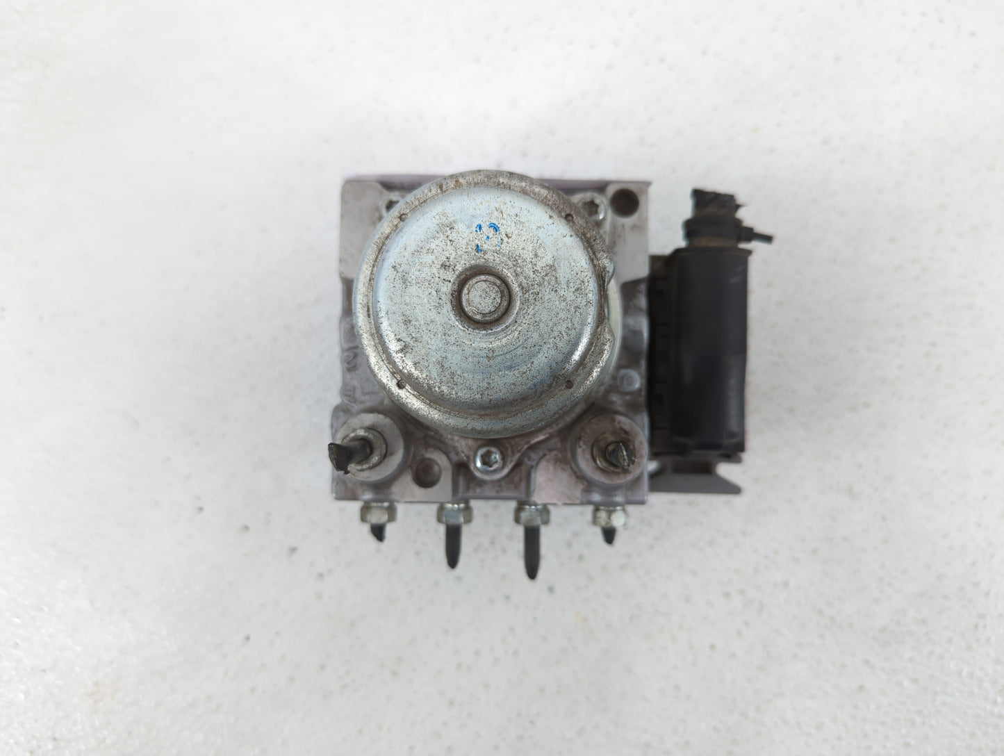 2013 Audi A4 ABS Pump Control Module Replacement P/N:8K0 614 517GM 8K0 907 379 CK Fits OEM Used Auto Parts - Oemusedautopart