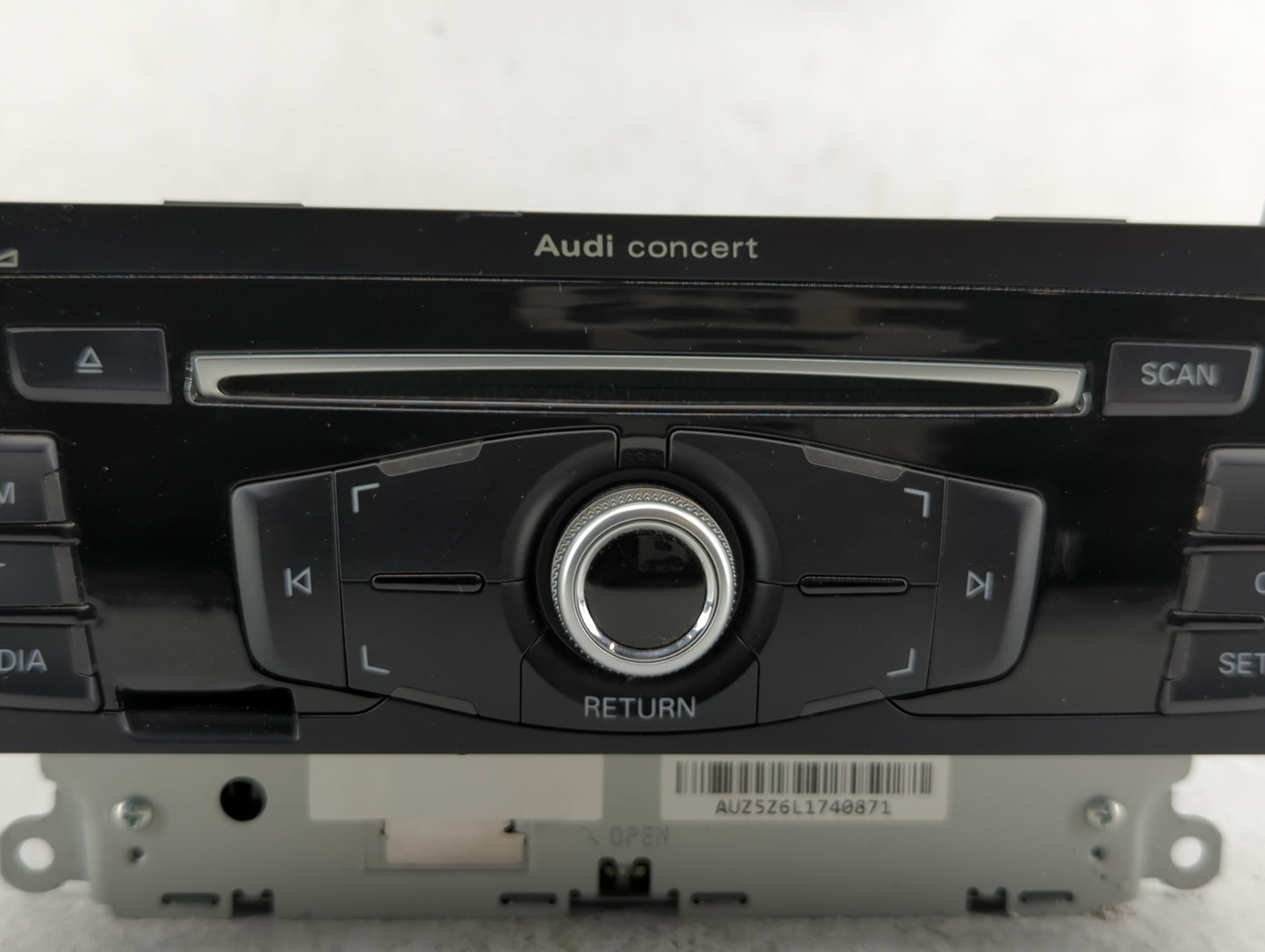 2013-2016 Audi A4 Am Fm Cd Player Radio Receiver - Oemusedautoparts1.com
