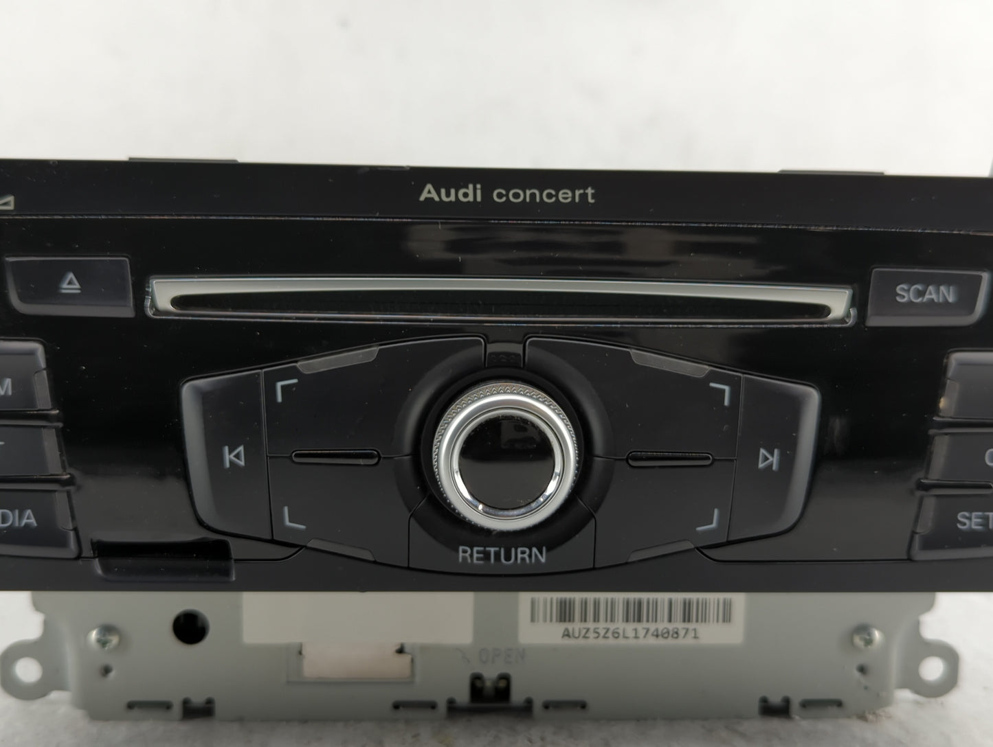 2013-2016 Audi A4 Am Fm Cd Player Radio Receiver - Oemusedautoparts1.com
