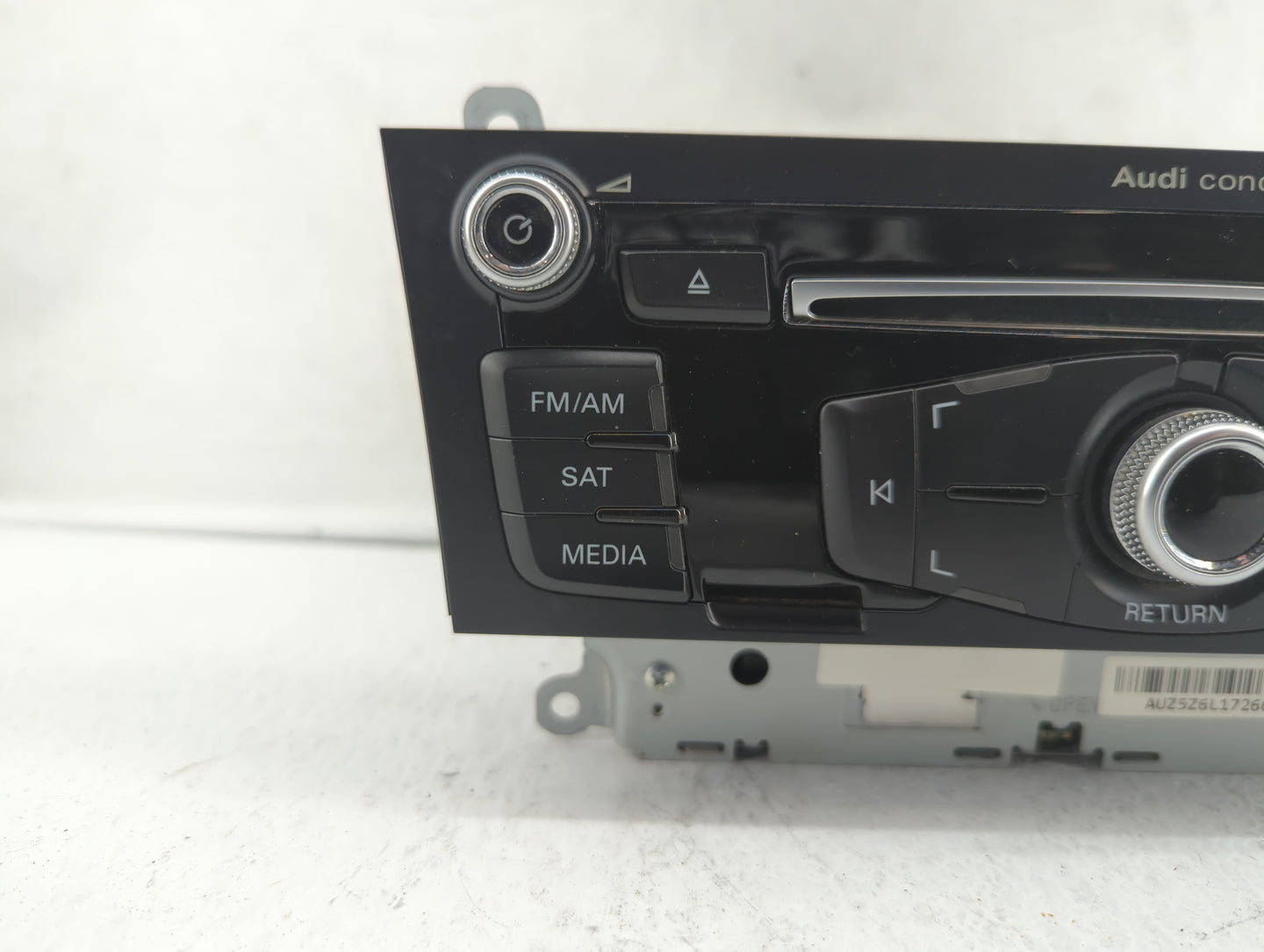 2013-2016 Audi A4 Radio AM FM Cd Player Receiver Replacement P/N:8R1 035 186 H 8R1 035 186 B Fits Fits 2013 2014 2015 2016 O