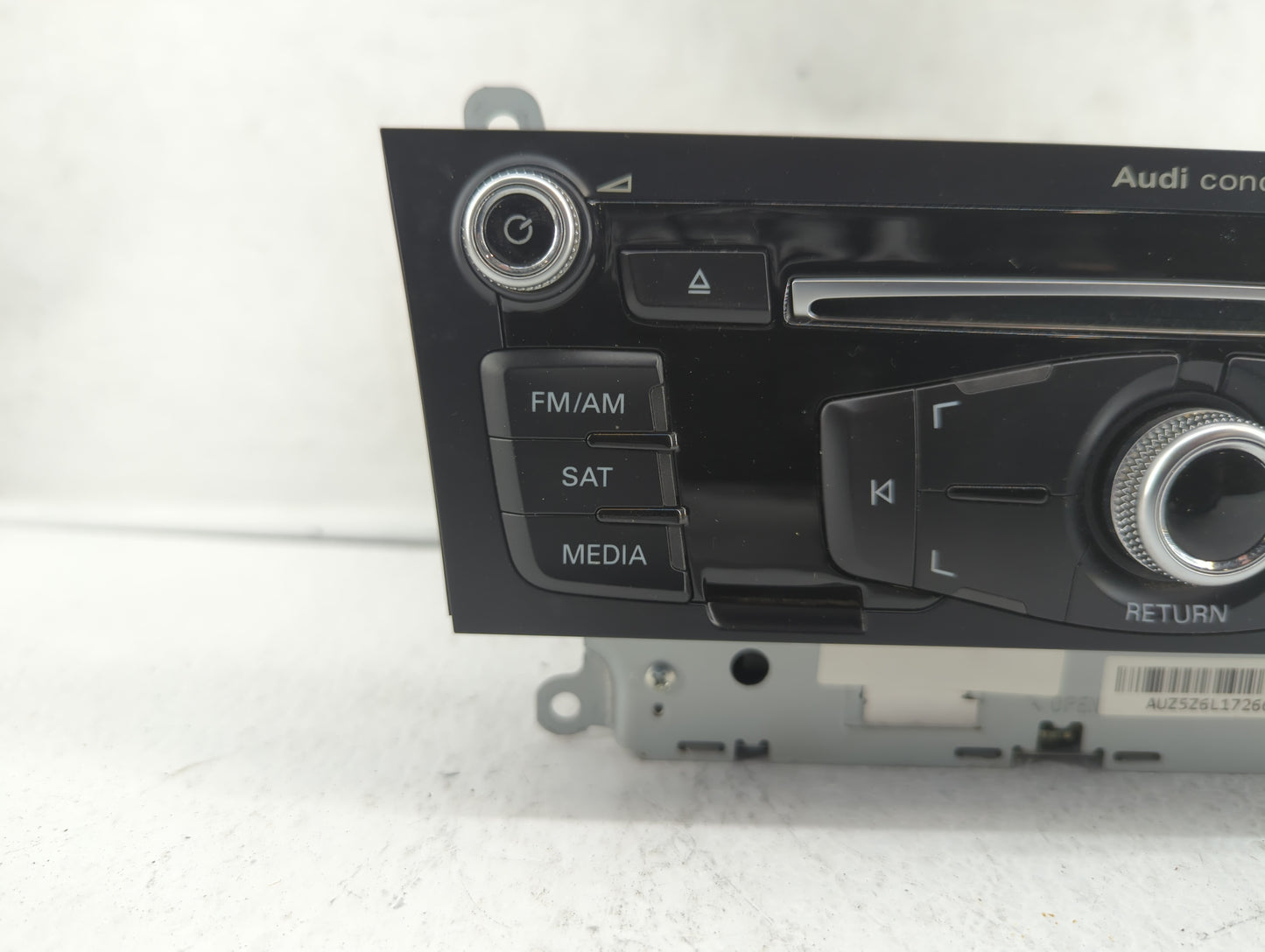 2013-2016 Audi A4 Radio AM FM Cd Player Receiver Replacement P/N:8R1 035 186 H 8R1 035 186 B Fits Fits 2013 2014 2015 2016 O