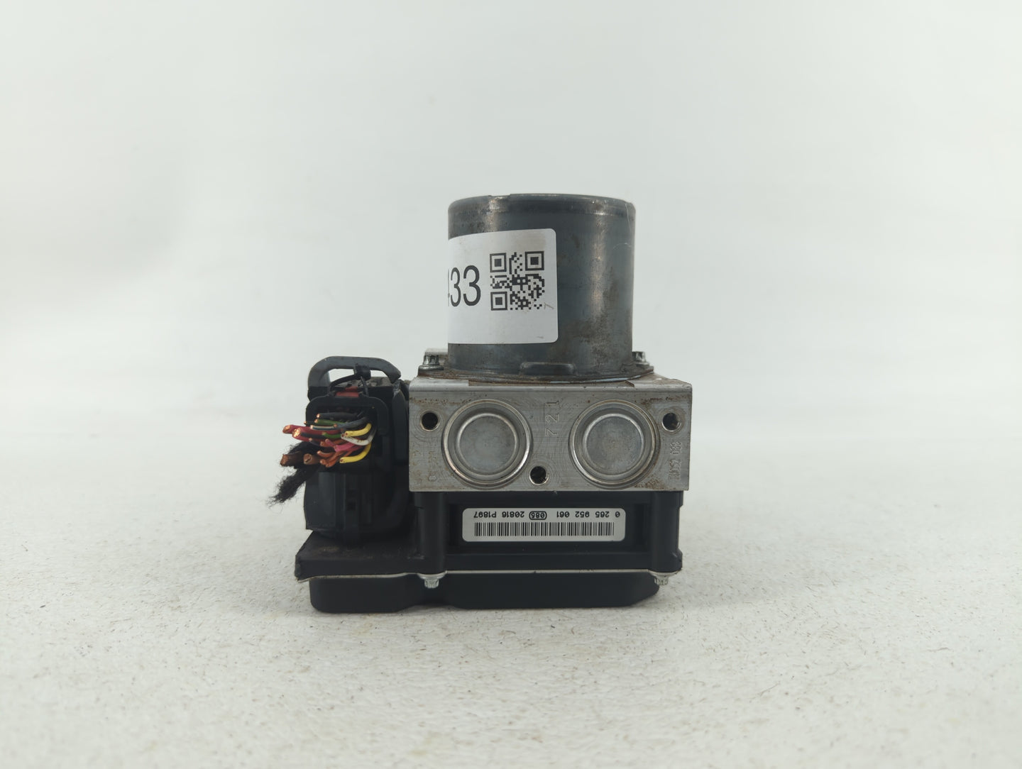 2013 Audi A4 ABS Pump Control Module Replacement P/N:8K0 614 517GM 8K0 907 379 CK Fits OEM Used Auto Parts - Oemusedautopart