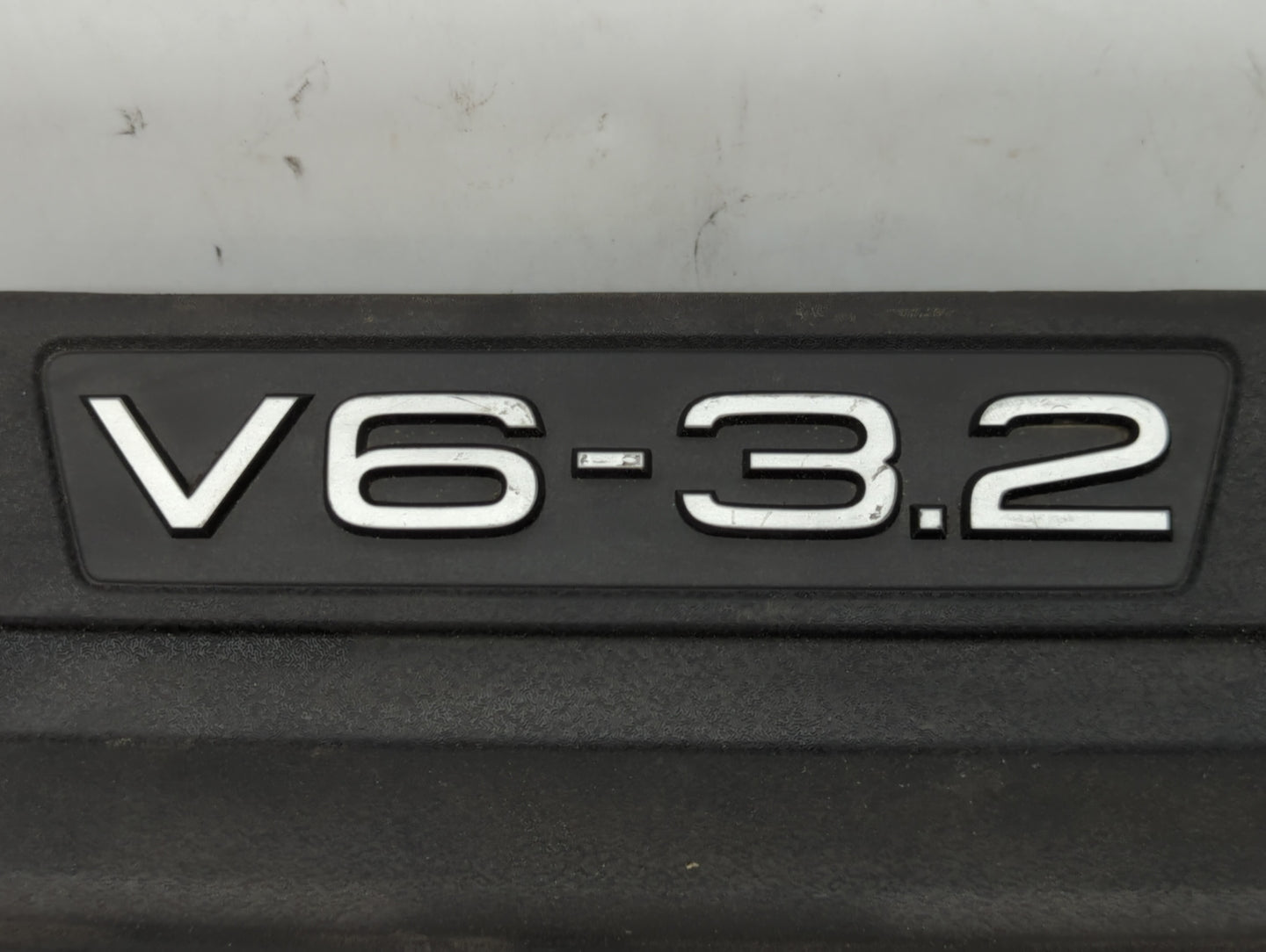 2013 Audi A4 Engine Cover - Oemusedautoparts1.com