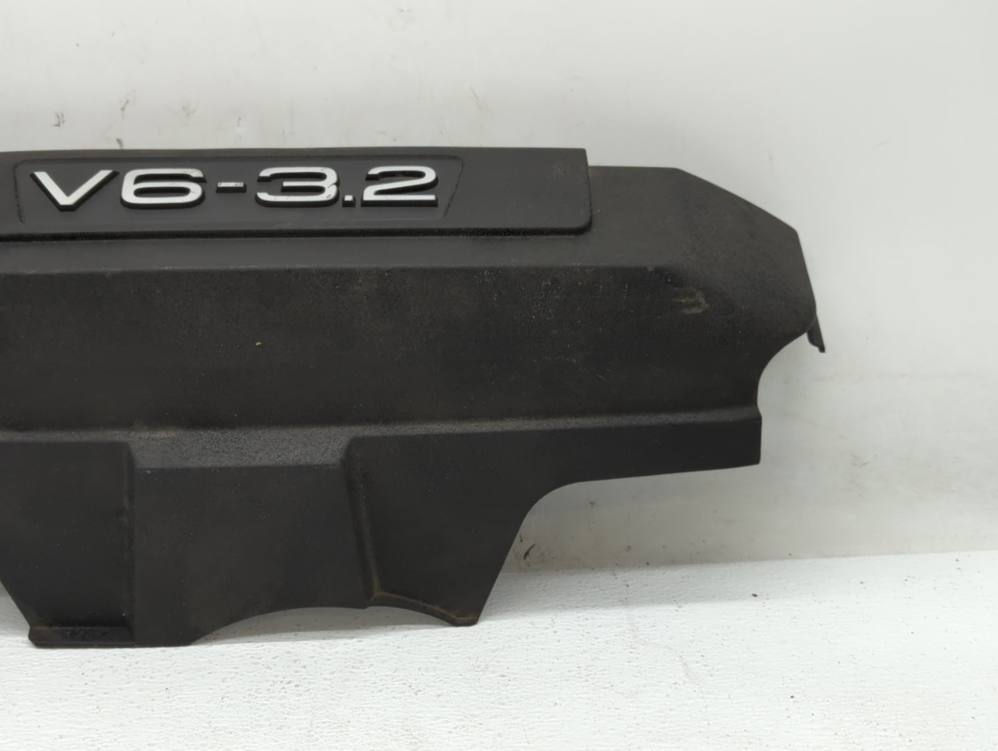 2013 Audi A4 Engine Cover - Oemusedautoparts1.com