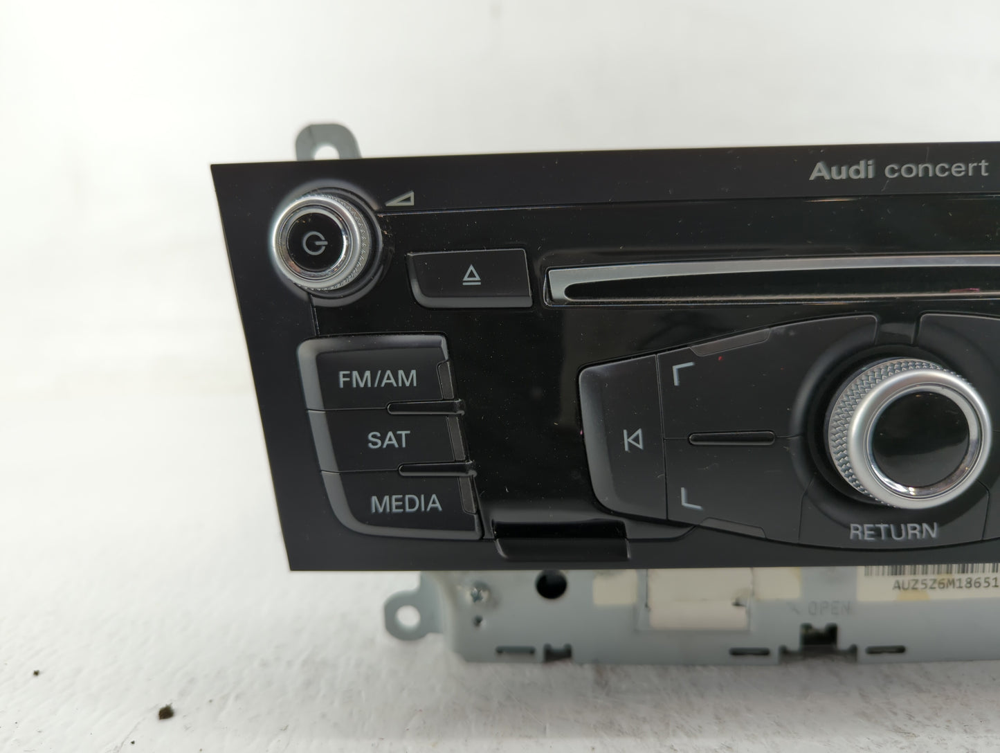 2013-2016 Audi A4 Radio AM FM Cd Player Receiver Replacement P/N:8R1 035 186 H 8R1 035 186 B Fits Fits 2013 2014 2015 2016 O