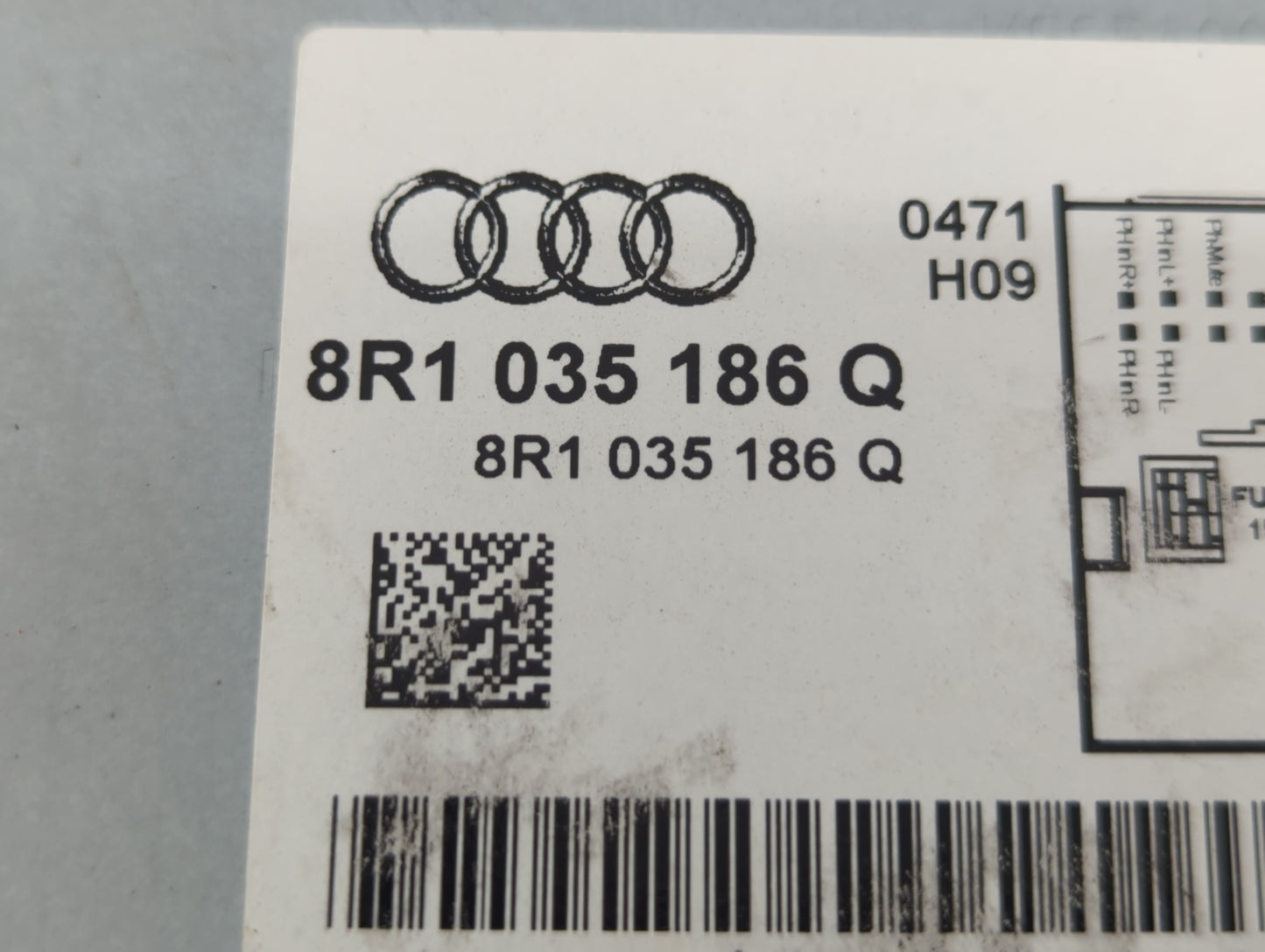 2013-2016 Audi A4 Radio AM FM Cd Player Receiver Replacement P/N:8R1 035 186 H 8R1 035 186 B Fits Fits 2013 2014 2015 2016 O