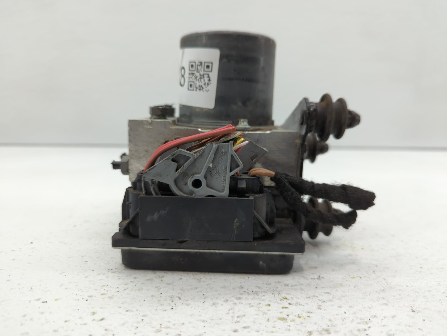 2013 Audi A4 ABS Pump Control Module Replacement P/N:8K0 614 517GM 8K0 907 379 CK Fits OEM Used Auto Parts - Oemusedautopart