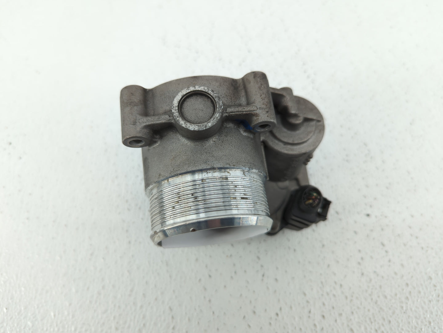 2005-2016 Audi A4 Throttle Body P/N:06F 133 062 Q 06F 133 062 J Fits OEM Used Auto Parts - Oemusedautoparts1.com