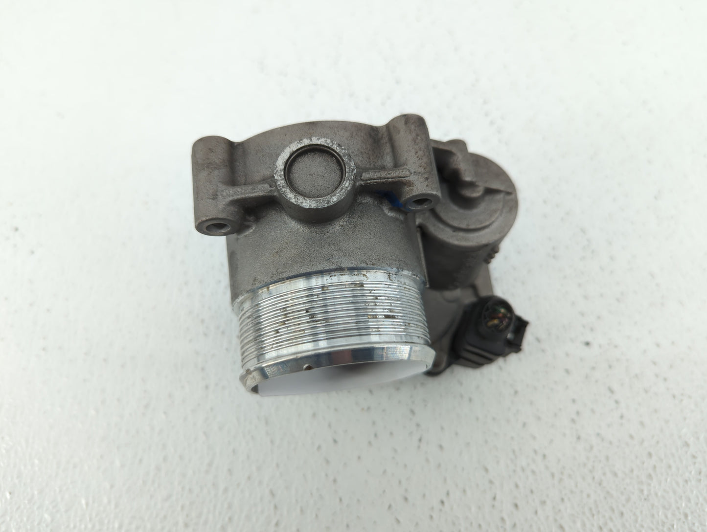 2005-2016 Audi A4 Throttle Body P/N:06F 133 062 Q 06F 133 062 J Fits OEM Used Auto Parts - Oemusedautoparts1.com