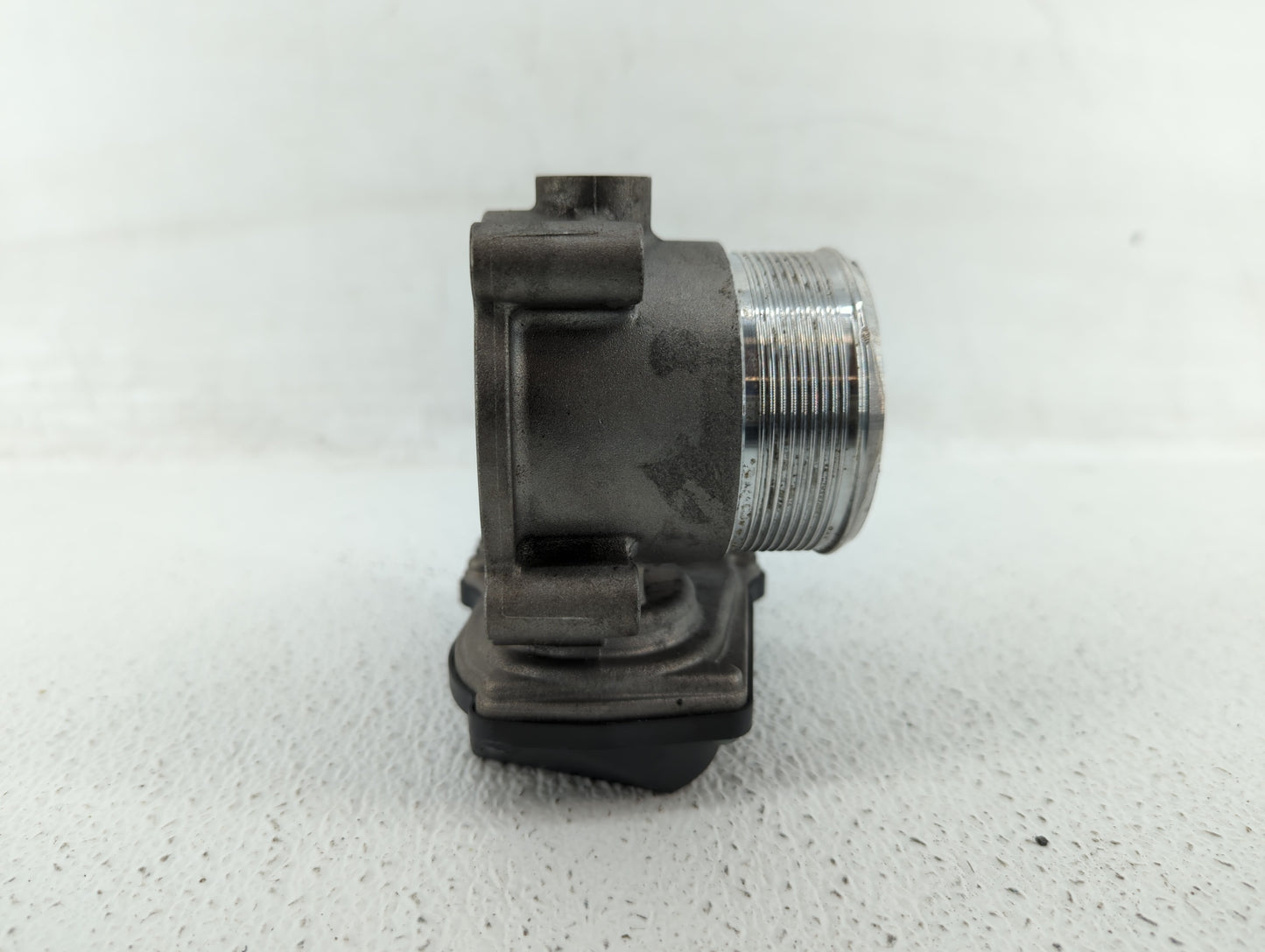 2005-2016 Audi A4 Throttle Body P/N:06F 133 062 Q 06F 133 062 J Fits OEM Used Auto Parts - Oemusedautoparts1.com