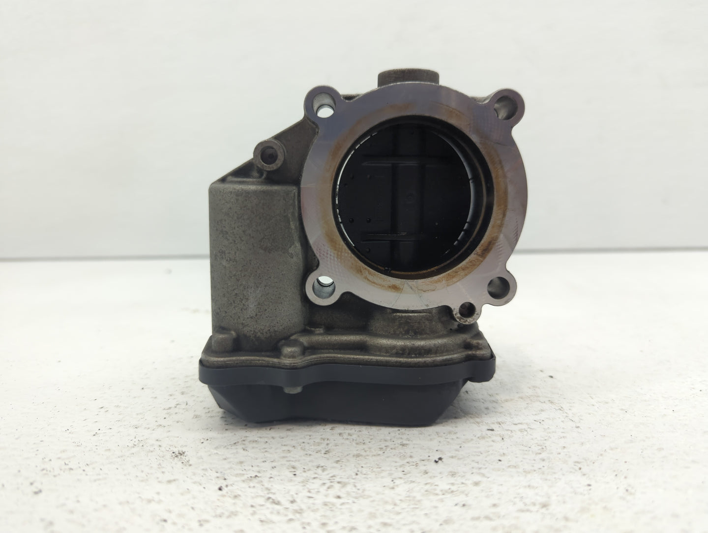 2005-2016 Audi A4 Throttle Body P/N:06F 133 062 T 06F 133 062 Q Fits OEM Used Auto Parts - Oemusedautoparts1.com