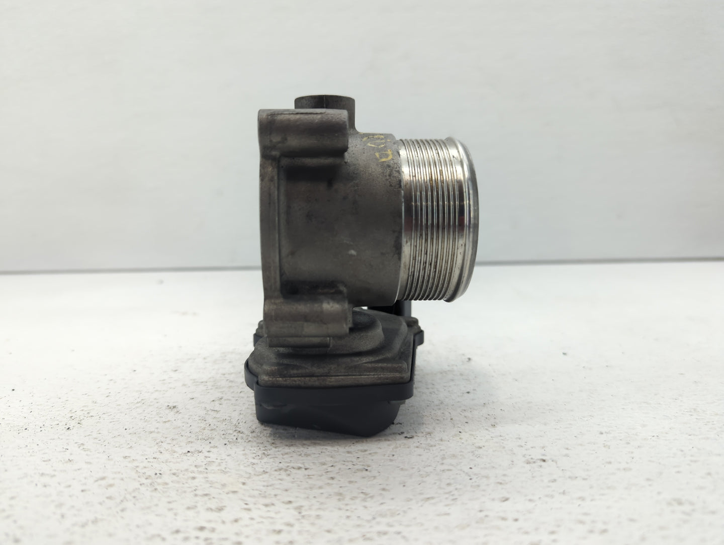 2005-2016 Audi A4 Throttle Body P/N:06F 133 062 T 06F 133 062 Q Fits OEM Used Auto Parts - Oemusedautoparts1.com